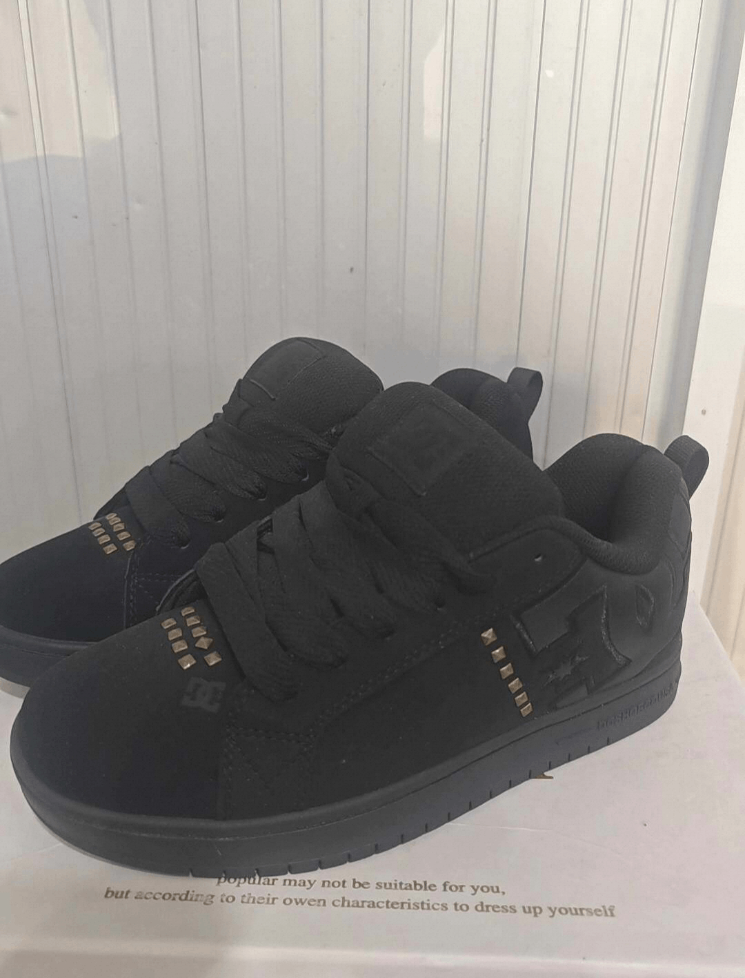 DC dc graffik punk style sk8 shoes sneakers Size US 8 / EU 41 - 1 Thumbnail