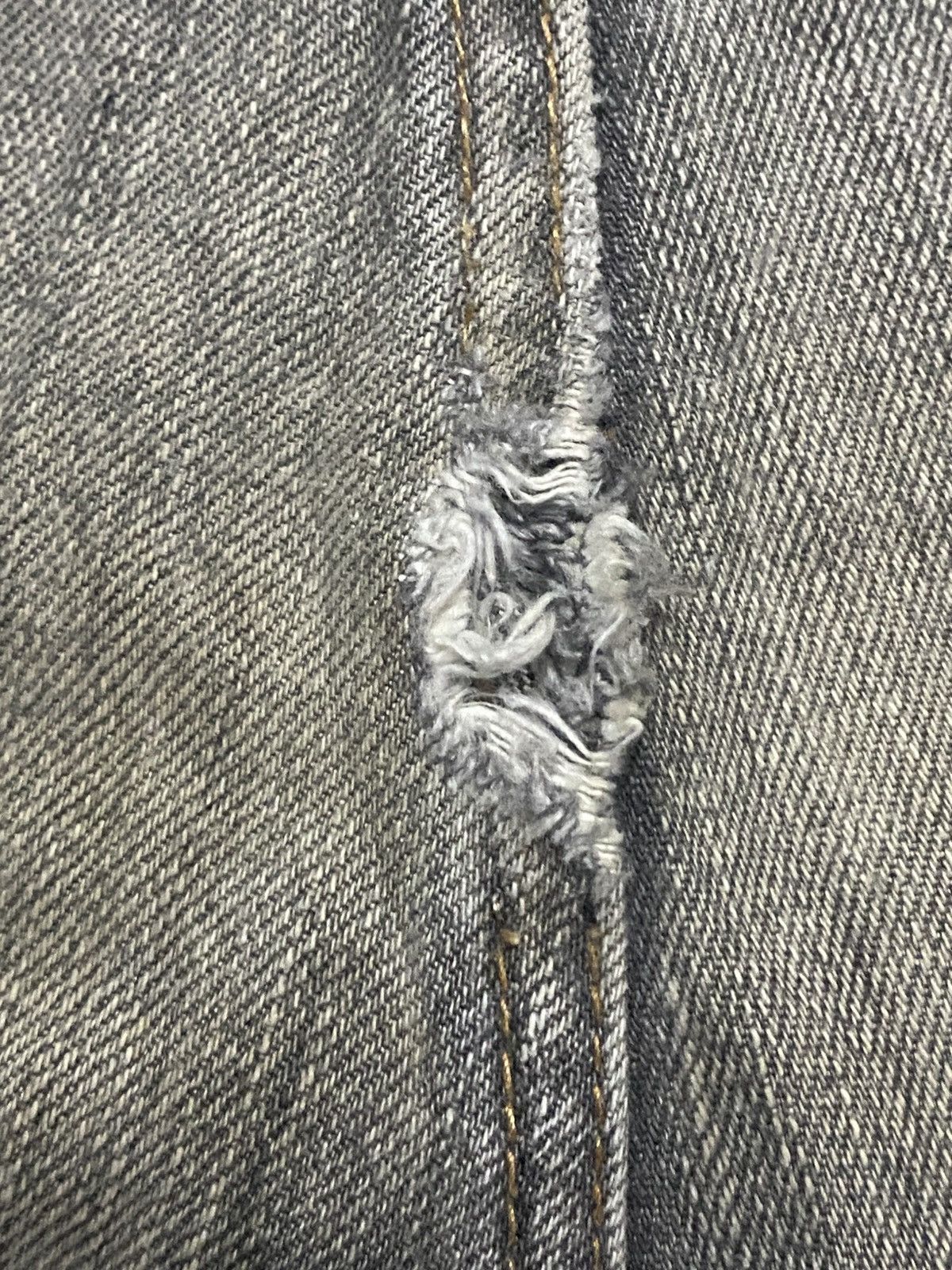 Uniqlo Vintage Uniqlo S003 Stone Wash Distressed Baggy Jeans Size US 37 - 10 Thumbnail