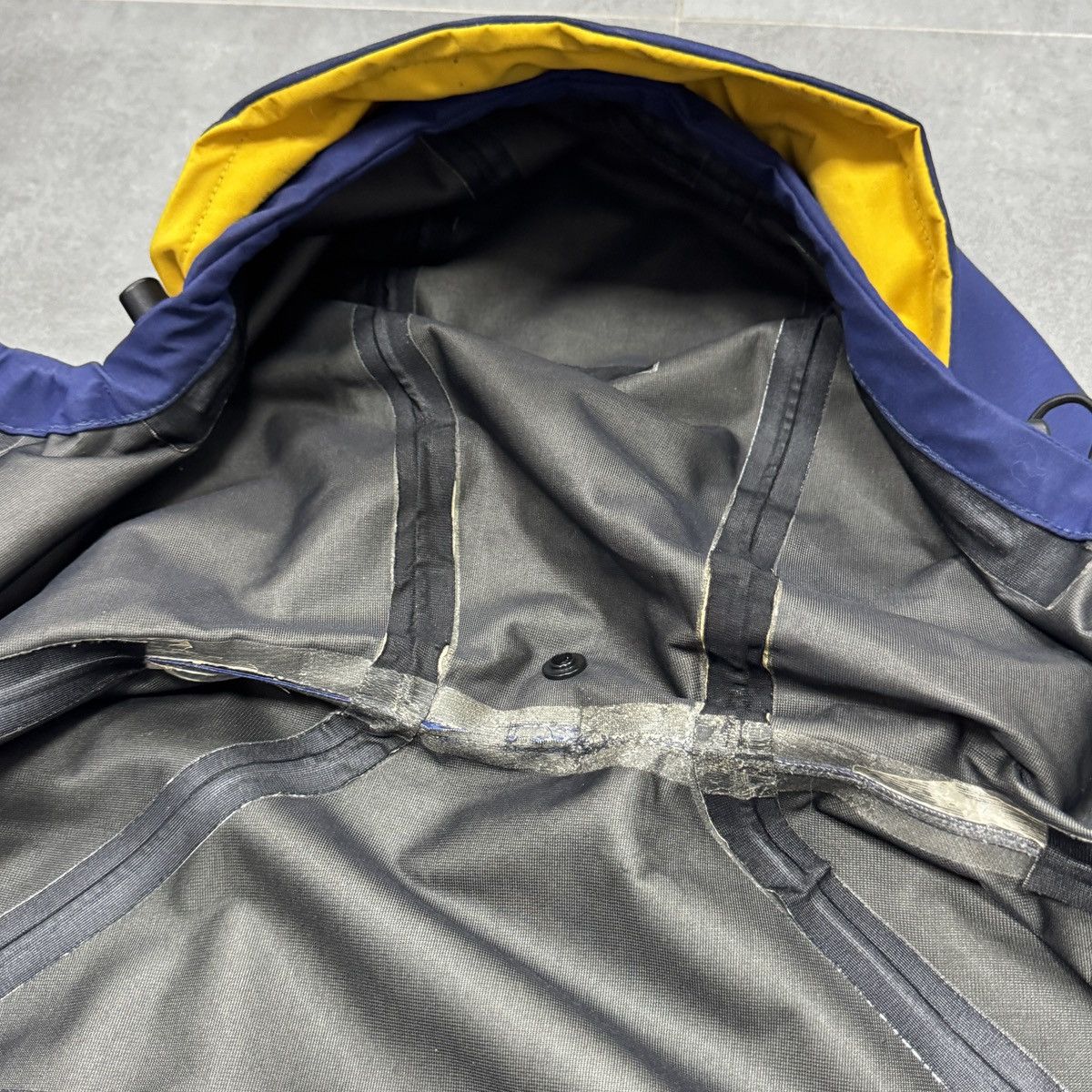 Berghaus Vintage Berghaus Extrem 7000 Gore-Tex Fabric Coat Jacket 90s Size US L / EU 52-54 / 3 - 14 Thumbnail