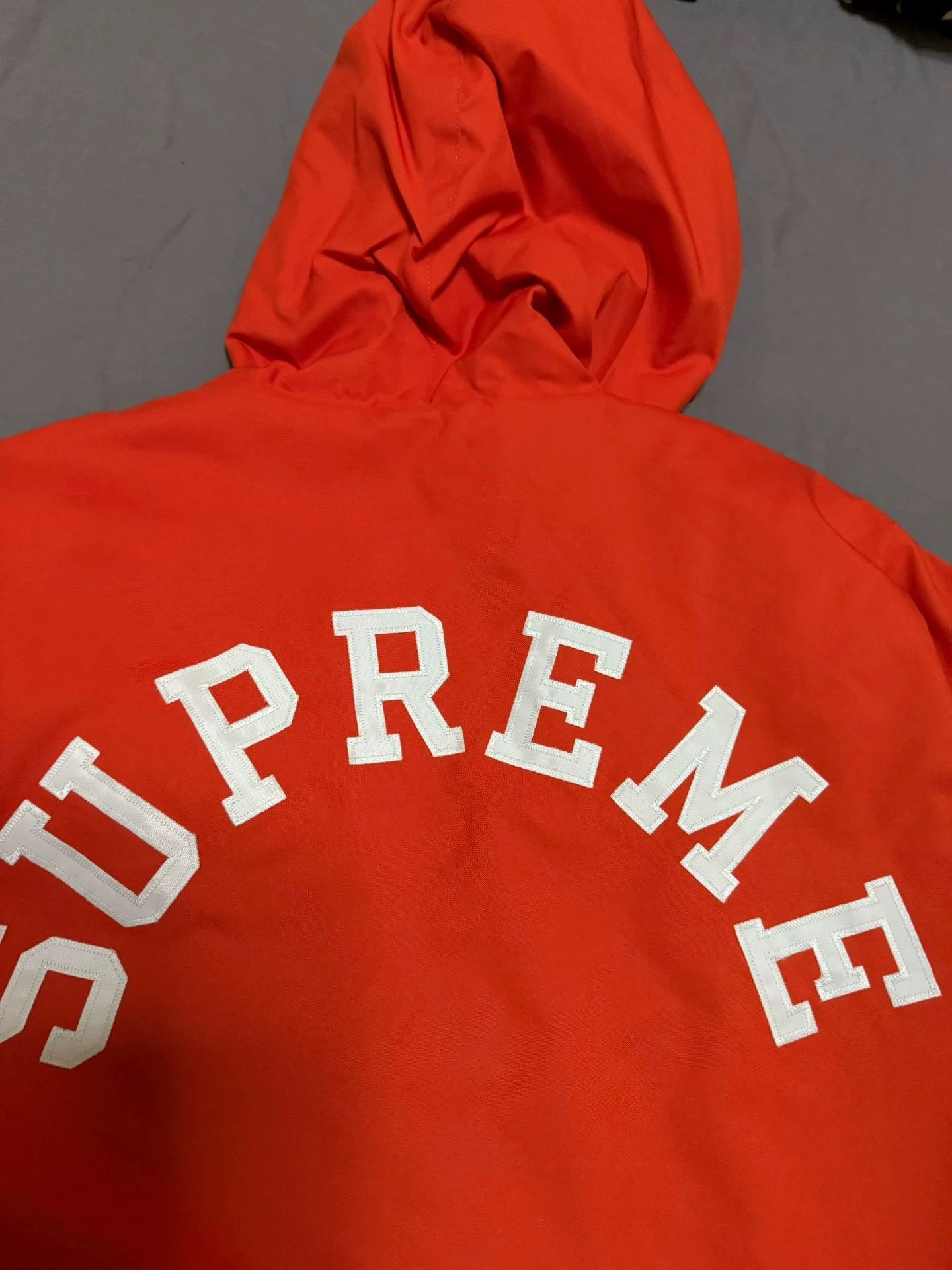 Supreme Supreme Champion Orange Zip Jacket L Back Big Logo Size US L / EU 52-54 / 3 - 4 Thumbnail