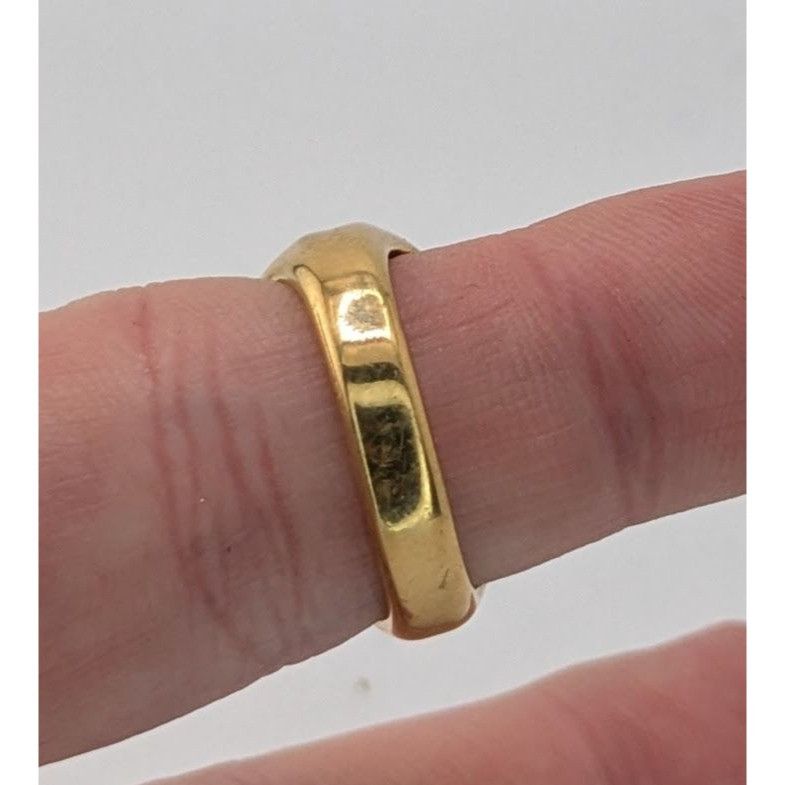 Other Vintage Avon Gold-Tone Crossover Dome Ring Size 7 Size ONE SIZE - 7 Thumbnail