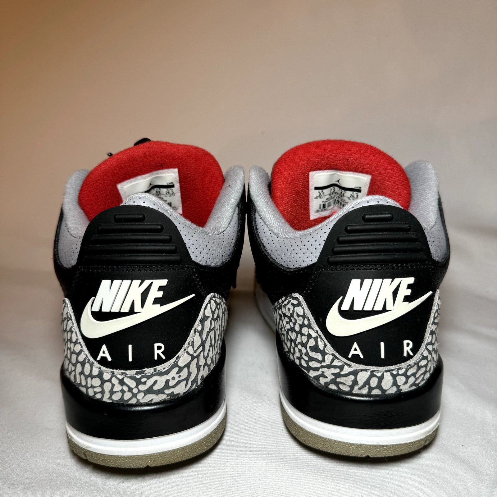 Jordan Brand × Nike Size 8.5 - Nike Air Jordan 3 Retro OG Black Cement 2018 Size US 8.5 / EU 41-42 - 7 Thumbnail