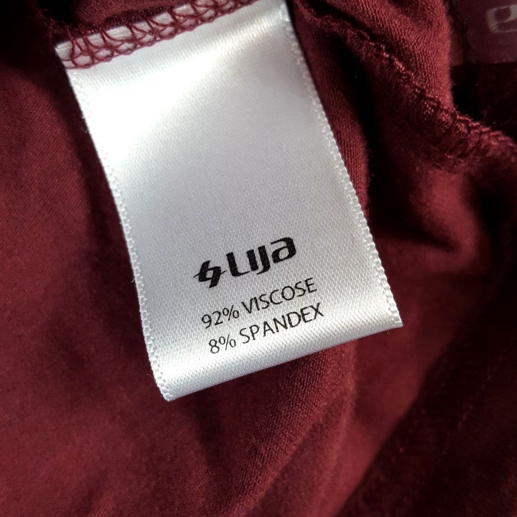 Vintage LIJA Polo Shirt Shirt Womens S Maroon Sleeveless Button Collar Tank Top Lightweight Casual Preppy 90s 00s Retro Y2K Black? Size S / US 4 / IT 40 - 6 Thumbnail