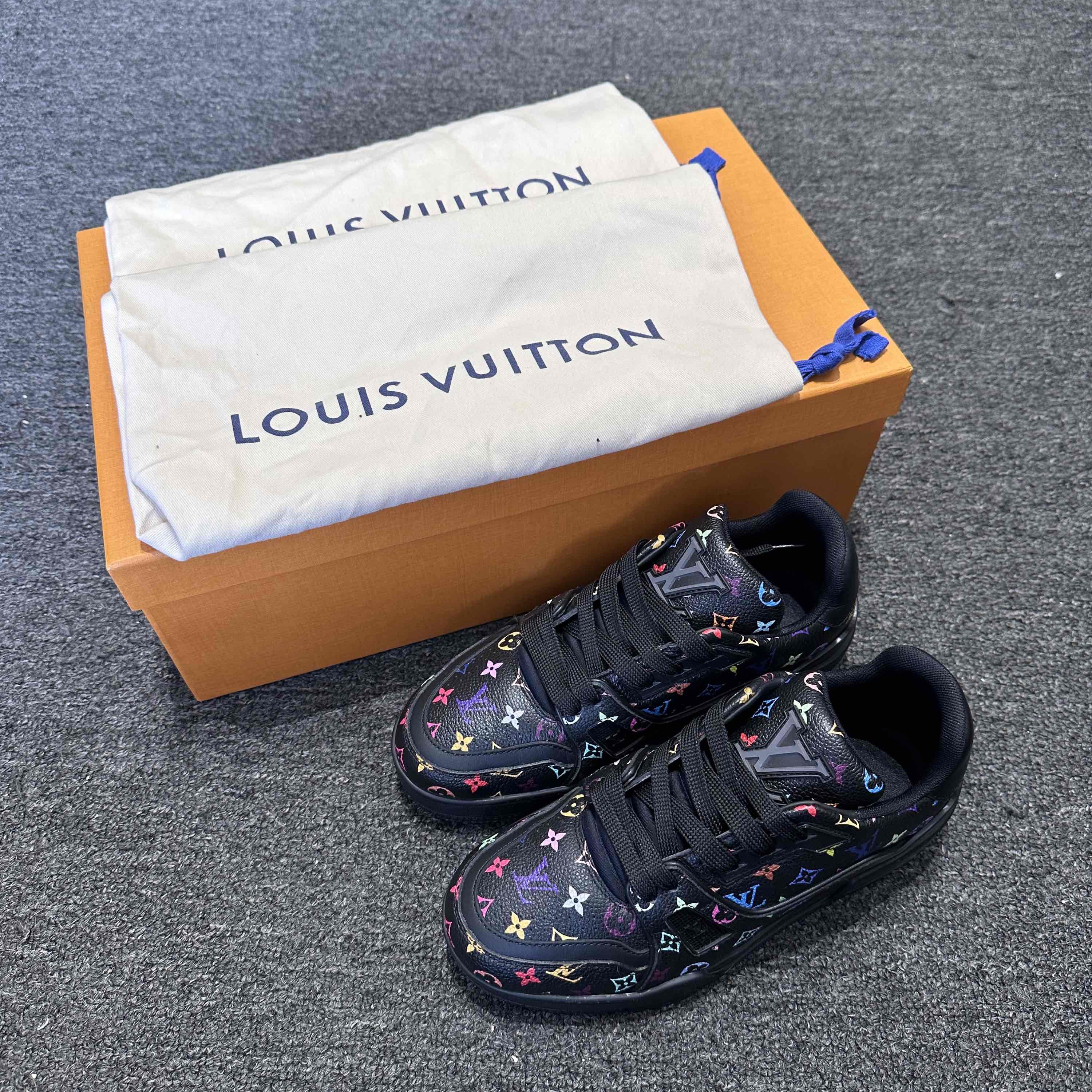 Louis Vuitton Louis Vuitton x Murakami Trainer Low-Top Sneakers Size 35 Size US 5 / IT 35 - 1 Thumbnail