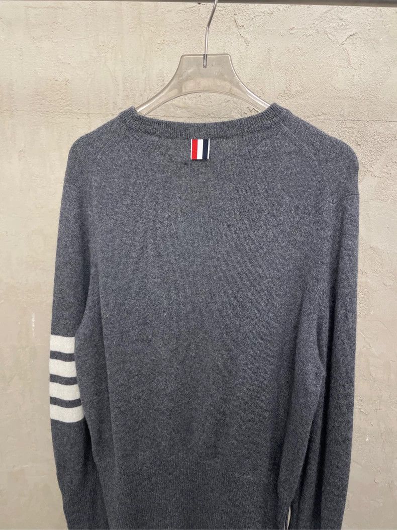 Thom Browne Thom Browne Pure cashmere round neck sweater Size US L / EU 52-54 / 3 - 4 Thumbnail
