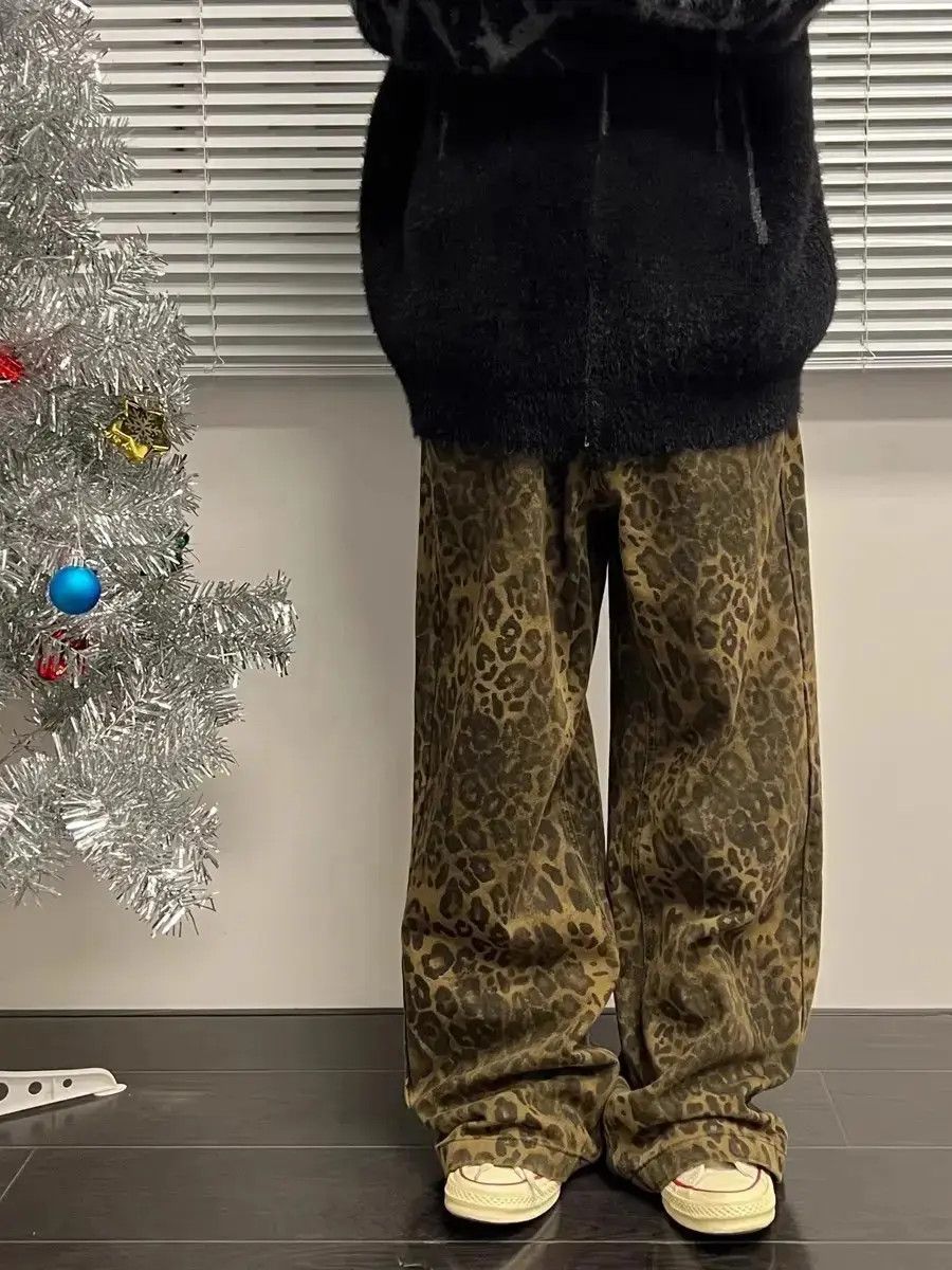 Japanese Brand Retro loose straight leg hip-hop leopard print jeans Size US 32 / EU 48 - 1 Thumbnail