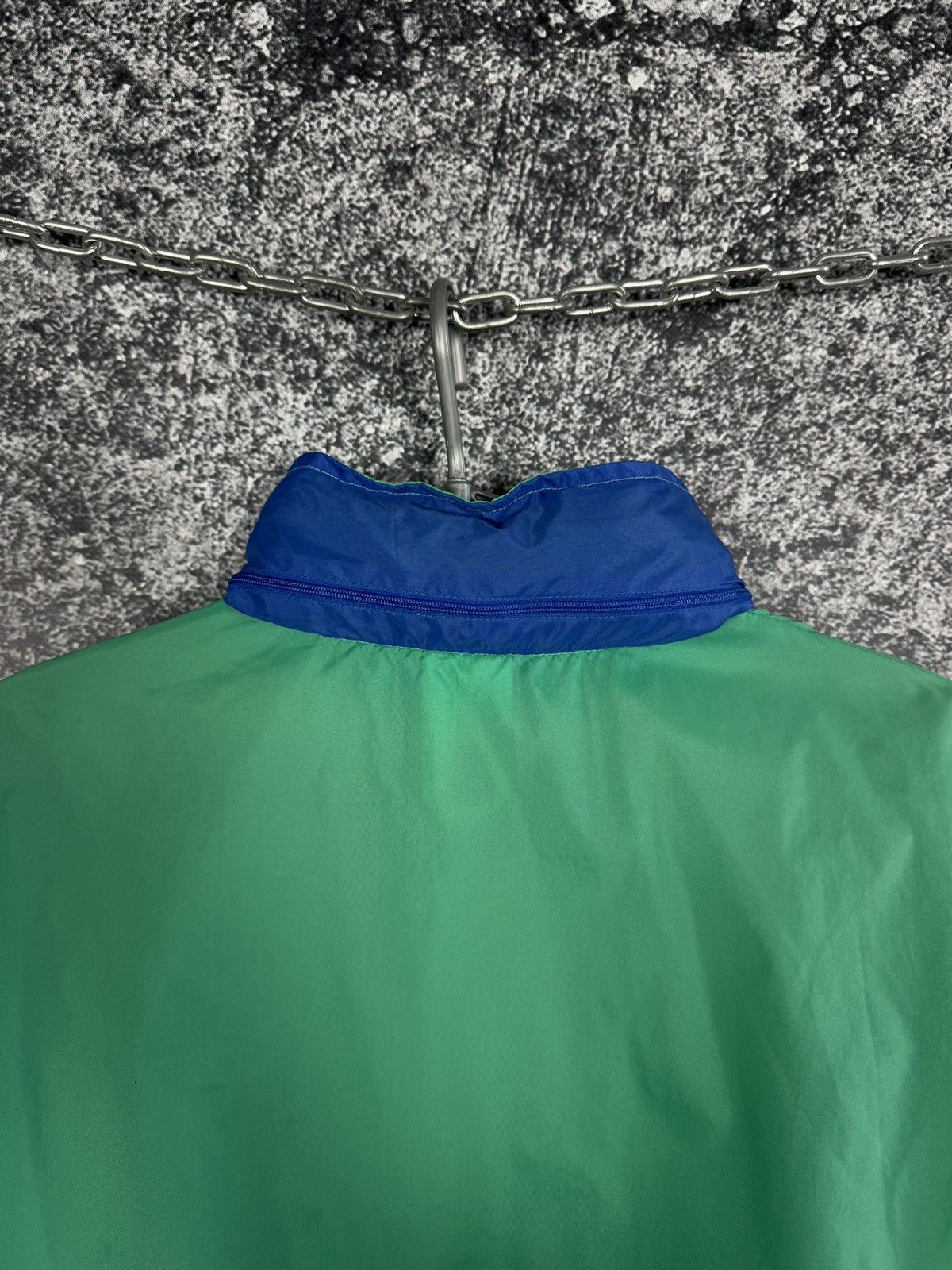 Nike Vintage 90s Nike Nylon Jacket Windbreaker Retro Size L Size US L / EU 52-54 / 3 - 14 Thumbnail