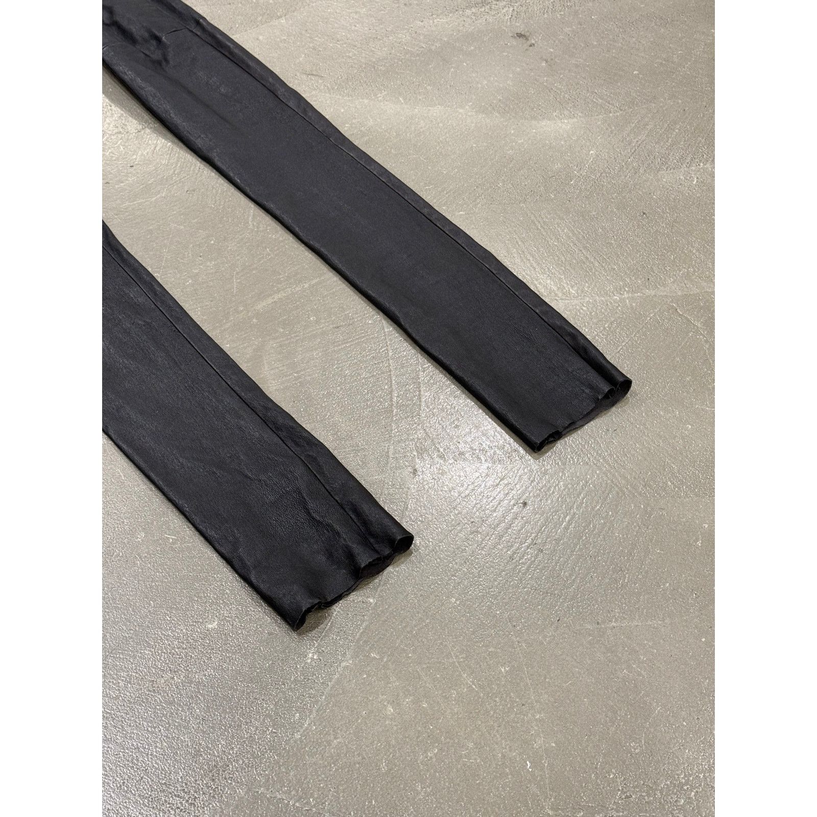 Ann Demeulemeester 2000s Ann Demeulemeester extra long leather leggings Size 25" / US 0 / IT 36 - 4 Thumbnail