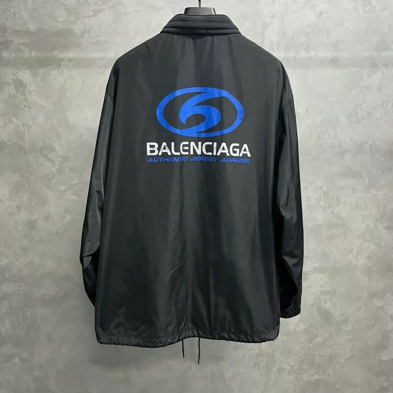 Balenciaga Balenciaga Black brand logo printed round neck button long Size US S / EU 44-46 / 1 - 2 Thumbnail