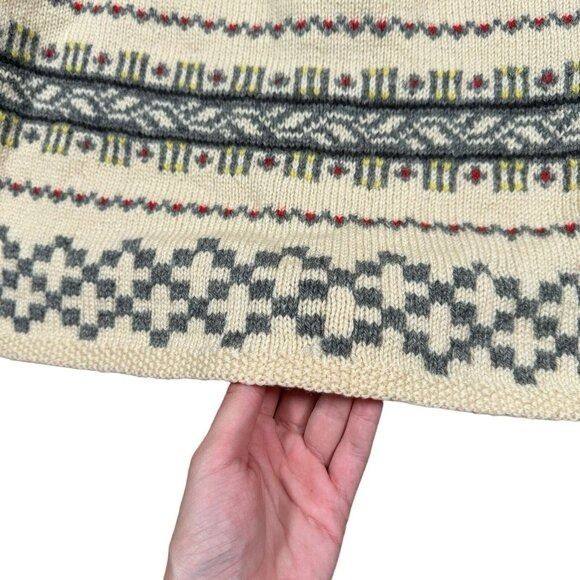 Handmade VTG Handmade in Norway Wool Cardigan Nordic Fair Isle Sweate Size M / US 6-8 / IT 42-44 - 9 Thumbnail