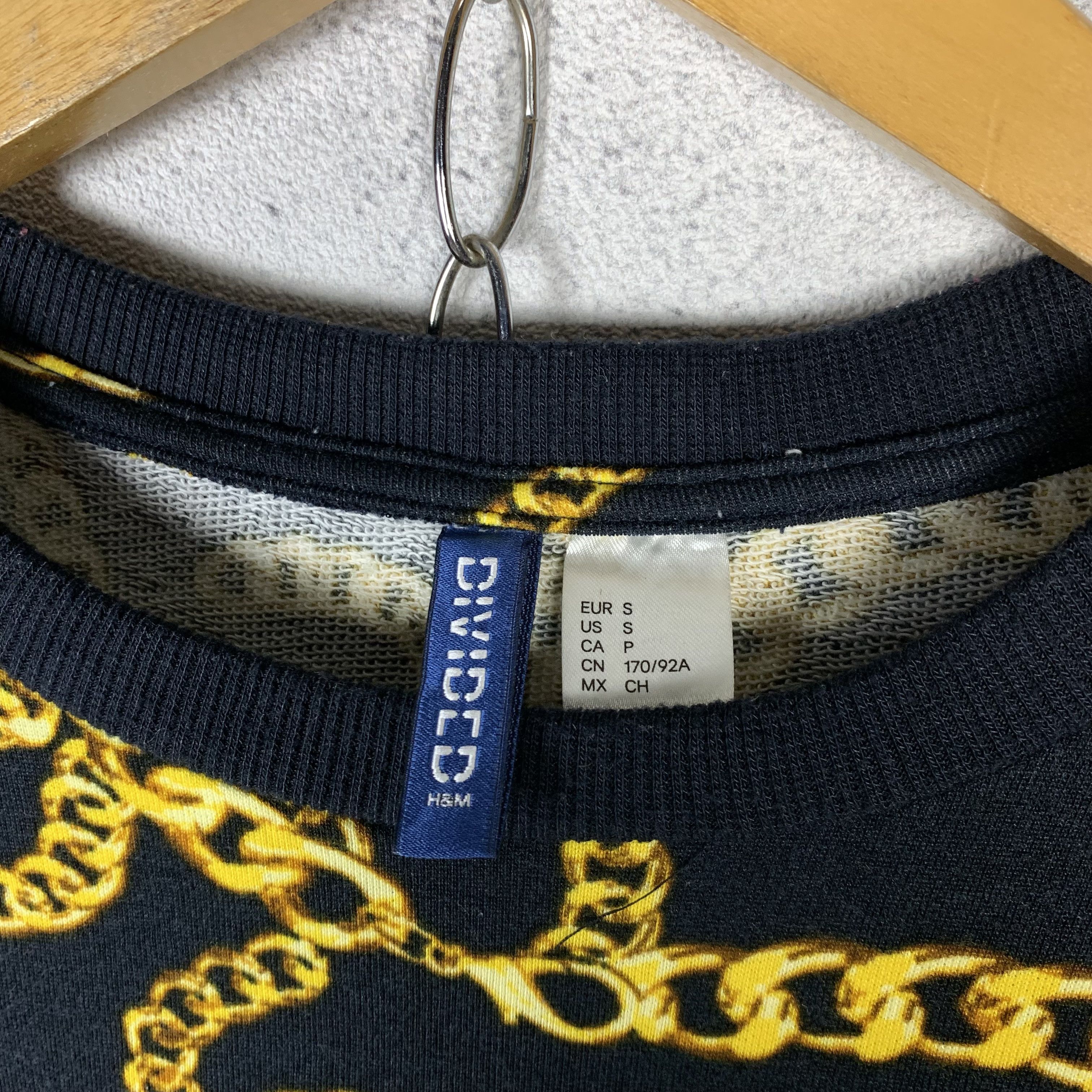 H&M H&M Over Print Chain Sweatshirt Crewneck Baroque Size US M / EU 48-50 / 2 - 4 Thumbnail