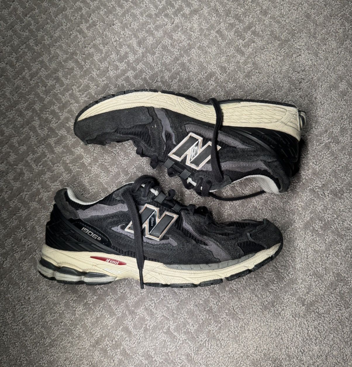 New Balance New Balance 1906D Protection Pack Size US 9 / EU 42 - 1 Thumbnail