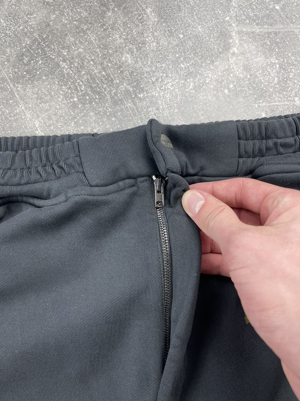 Moschino Moschino Couture Black Logo Jogger Pants Relaxed Tapered Fit Size US 32 / EU 48 - 10 Thumbnail