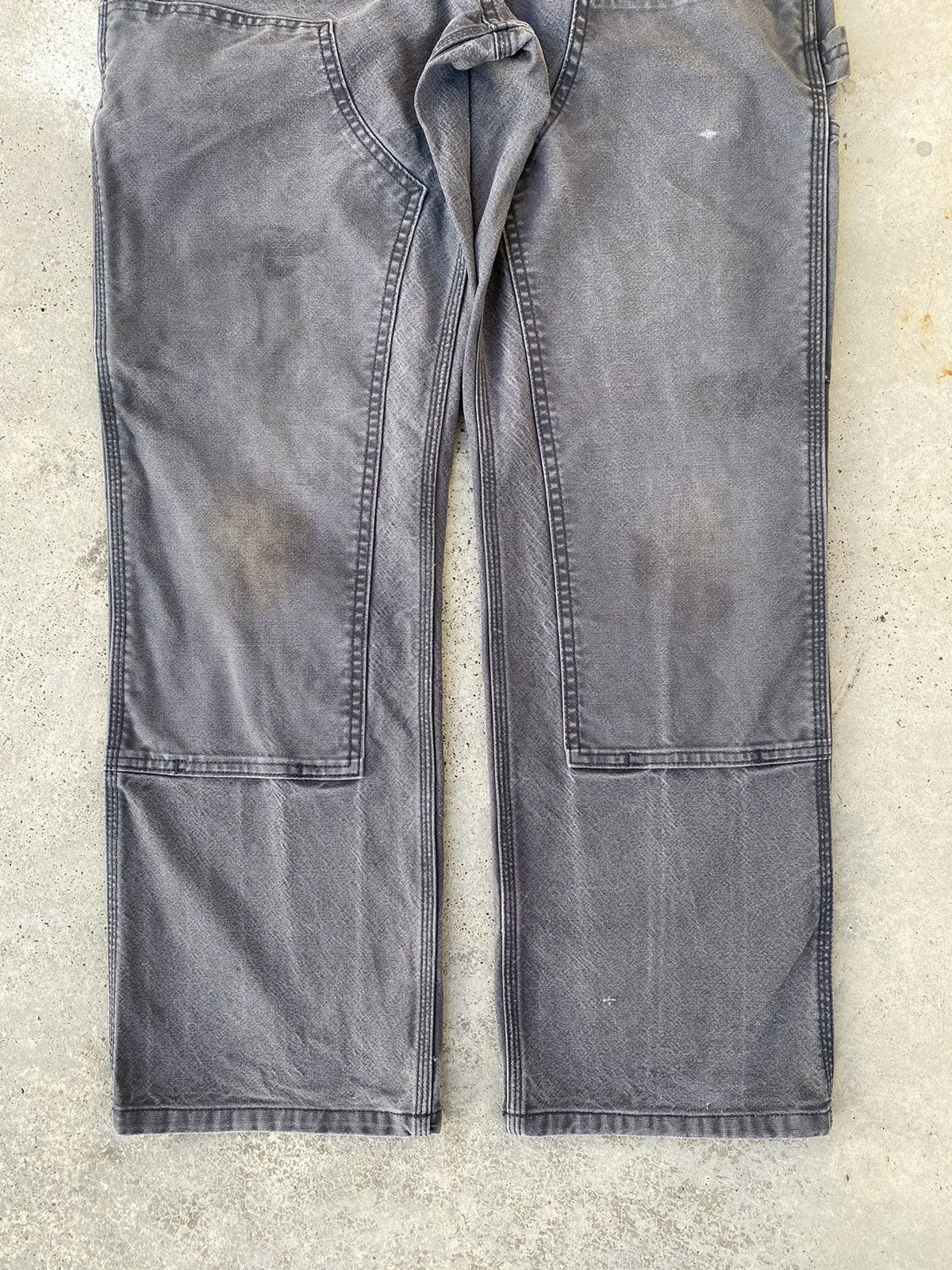 Carhartt 2000s Distressed Sun Faded Carhartt Double Knee Size US 32 / EU 48 - 3 Thumbnail