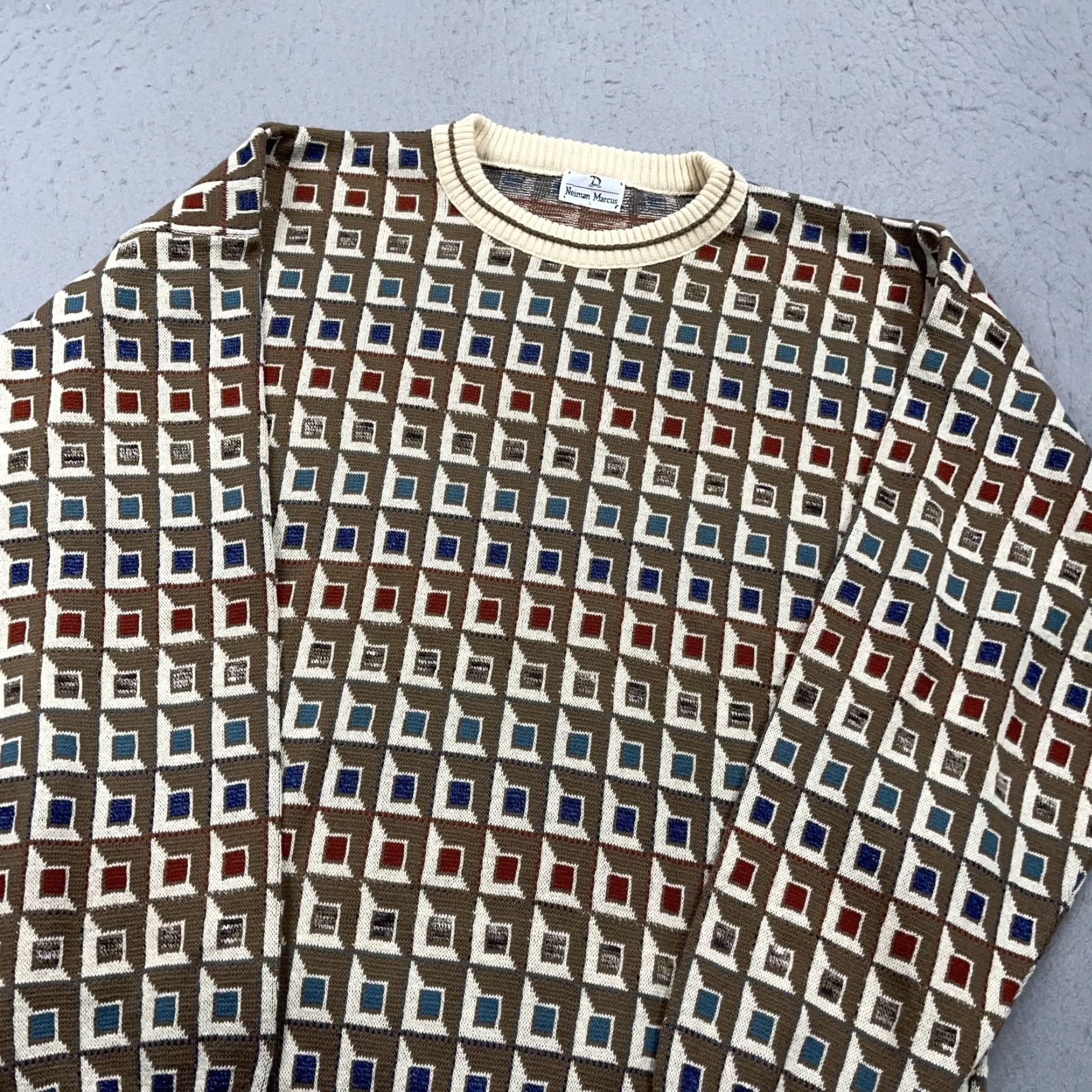 Neiman Marcus VINTAGE Neiman Marcus Grandpa Sweater Mens L Crewneck Beige 90s Geometric Knit Pullover Size US L / EU 52-54 / 3 - 3 Thumbnail