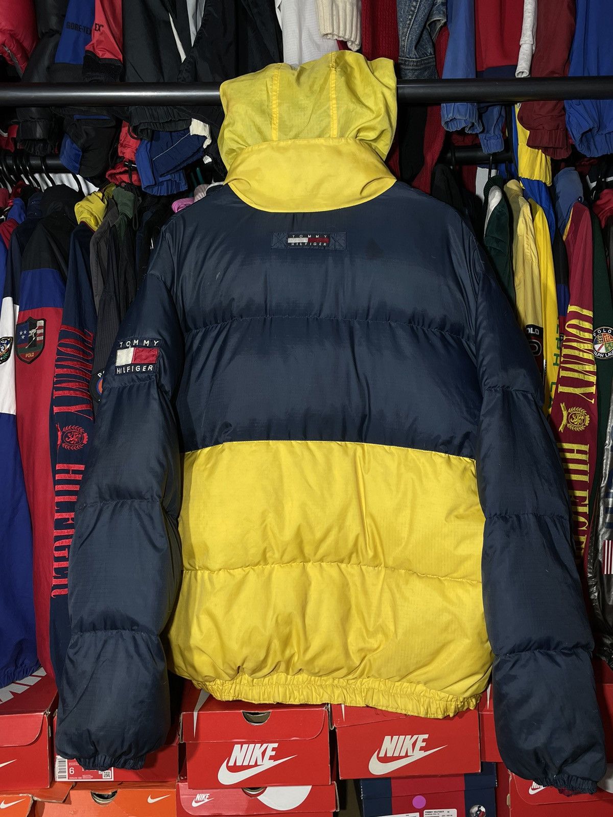 Tommy Hilfiger × Vintage Puffer Tommy Hilfiger Vintage 90’s Big Logo Reversible Size US XL / EU 56 / 4 - 6 Thumbnail