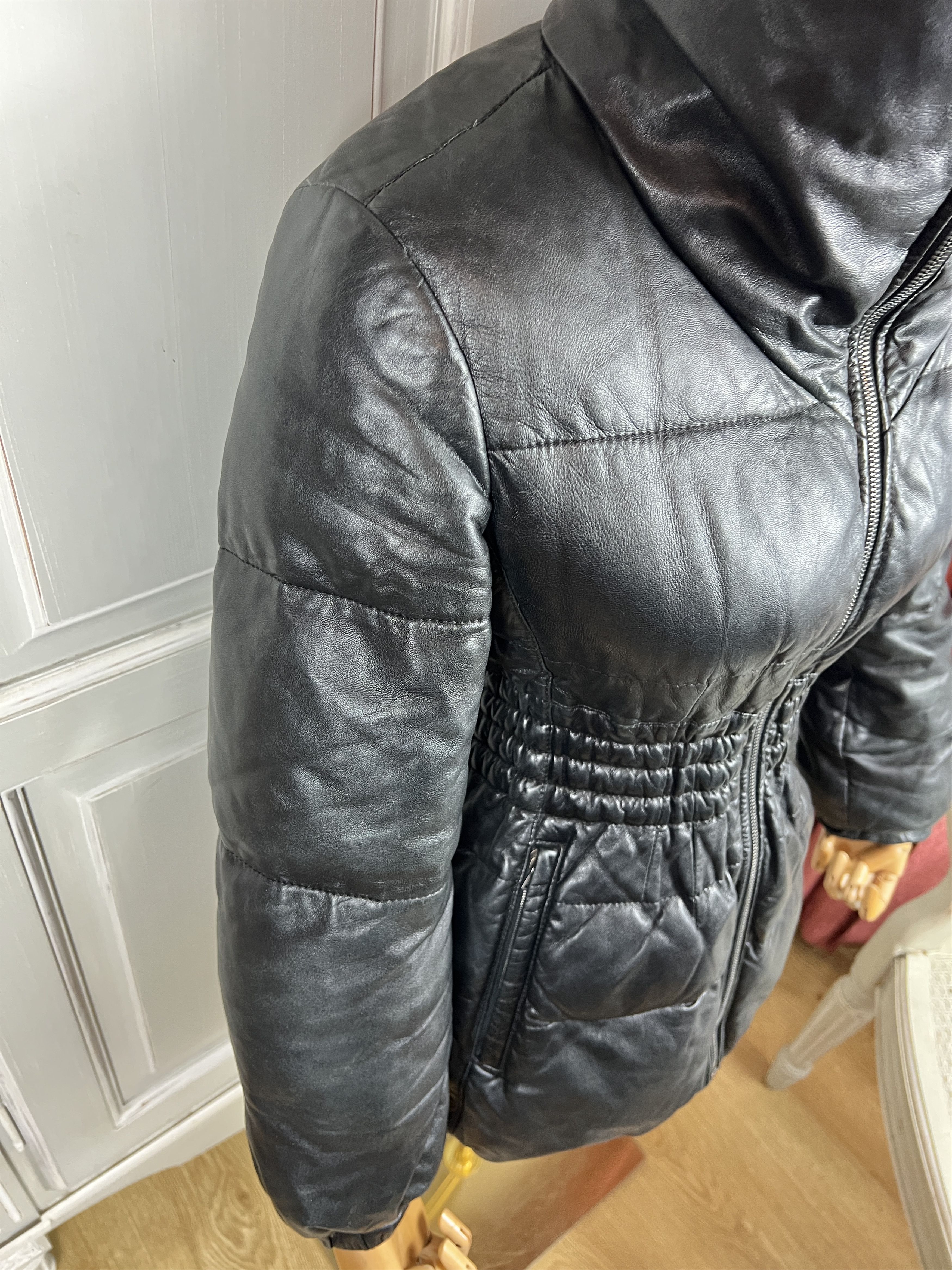 Prada VINTAGE PRADA DOWN PUFFER LEATHER JACKET Size S / US 4 / IT 40 - 4 Thumbnail