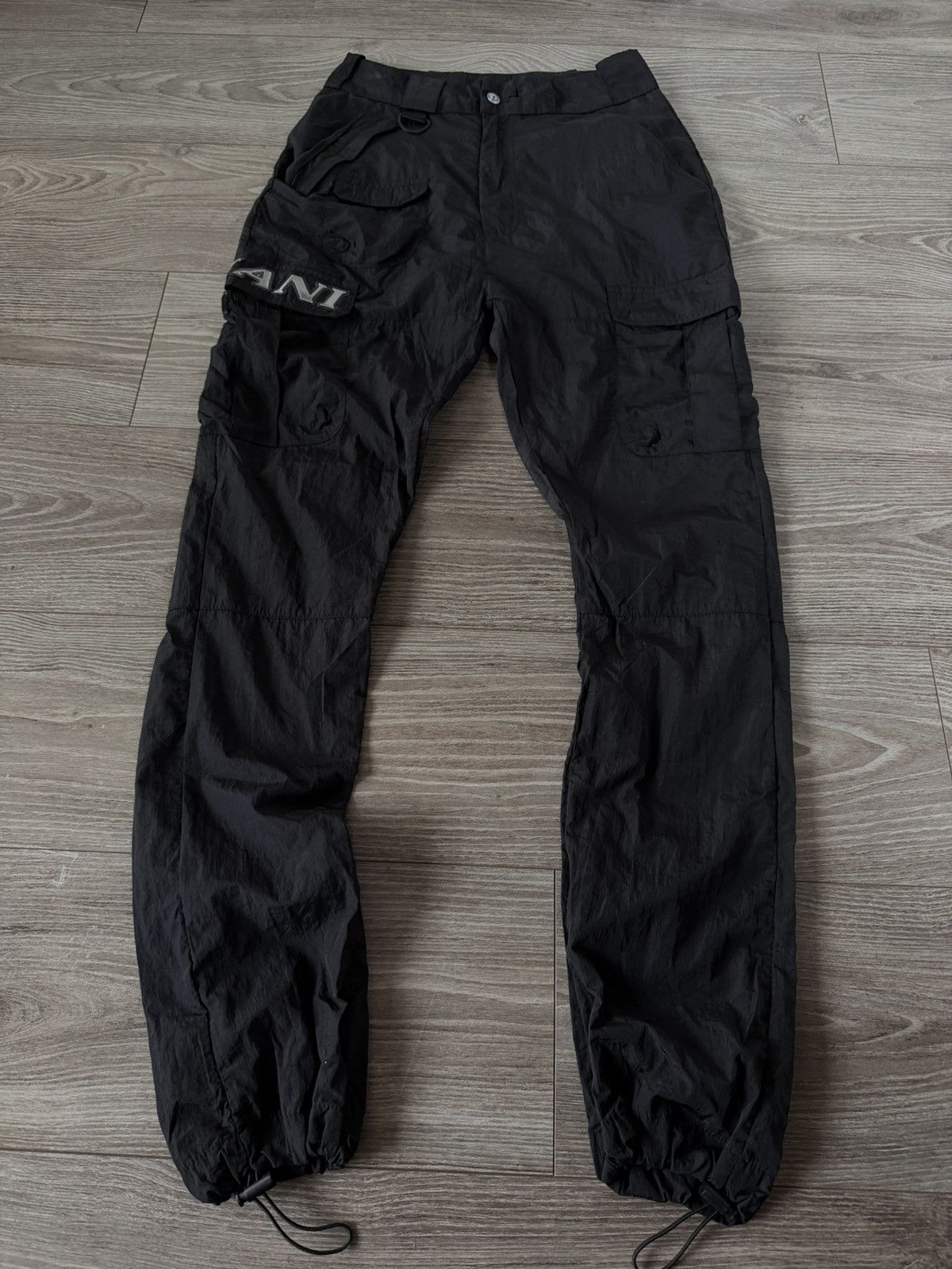 Karl Kani Karl Kani Embroidered Logo Nylon Rap Black Unisex Joggers Size US 30 / EU 46 - 1 Thumbnail
