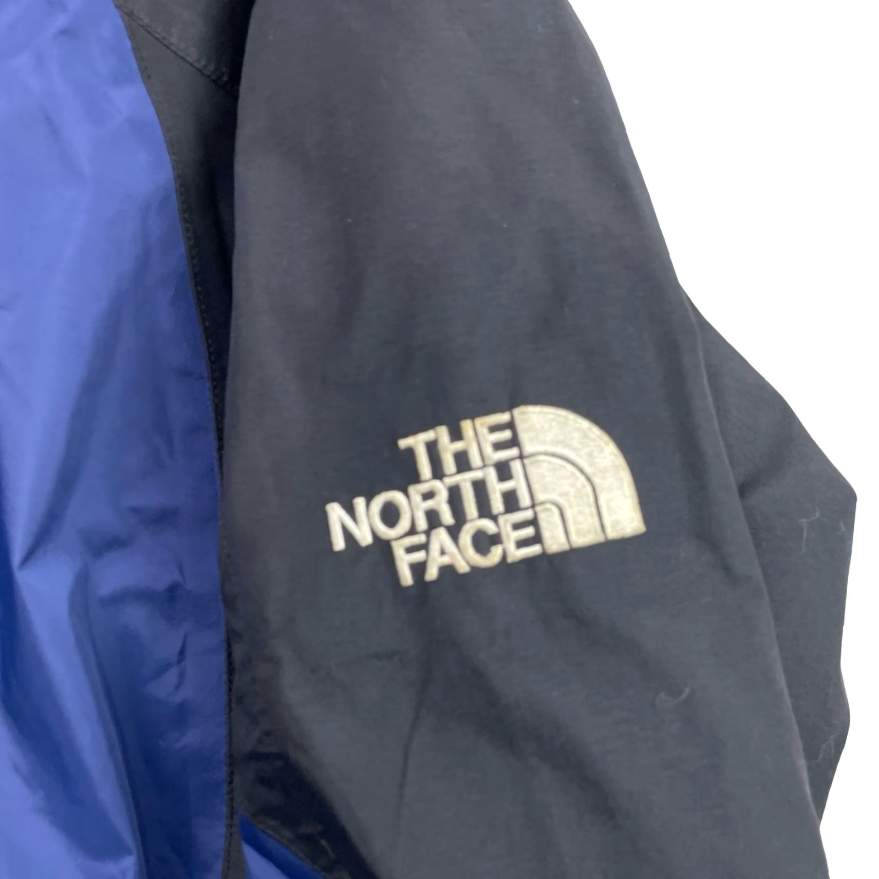 The North Face VINTAGE? No. The North Face Men’s Gore-Tex Hooded Full Zip Ski Shell Jacket Blue/Black XL Size US XL / EU 56 / 4 - 3 Thumbnail