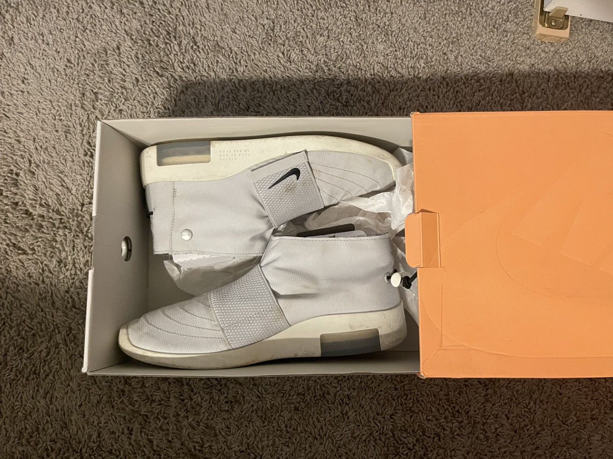 Fear of God × Nike Nike x fear of god Moc Size US 9.5 / EU 42-43 - 2 Thumbnail