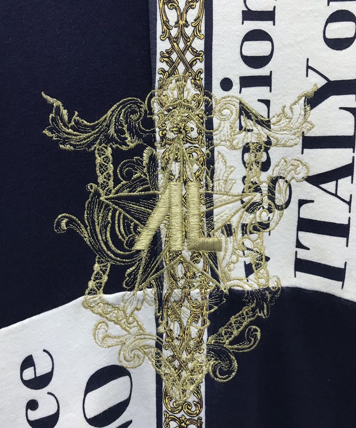 Andreluciano × Vintage Vintage Andreluciano Vesto Quest Abito Sweatshirt Size US M / EU 48-50 / 2 - 3 Thumbnail