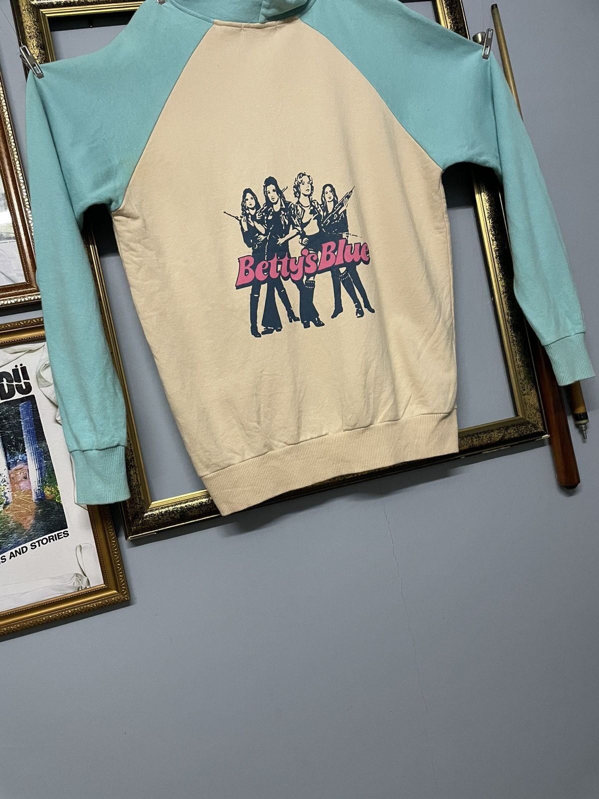 Japanese Brand Vintage 90s Japan Bettys Blue Shinji Abe Stop The War Hoodie Size US L / EU 52-54 / 3 - 4 Thumbnail