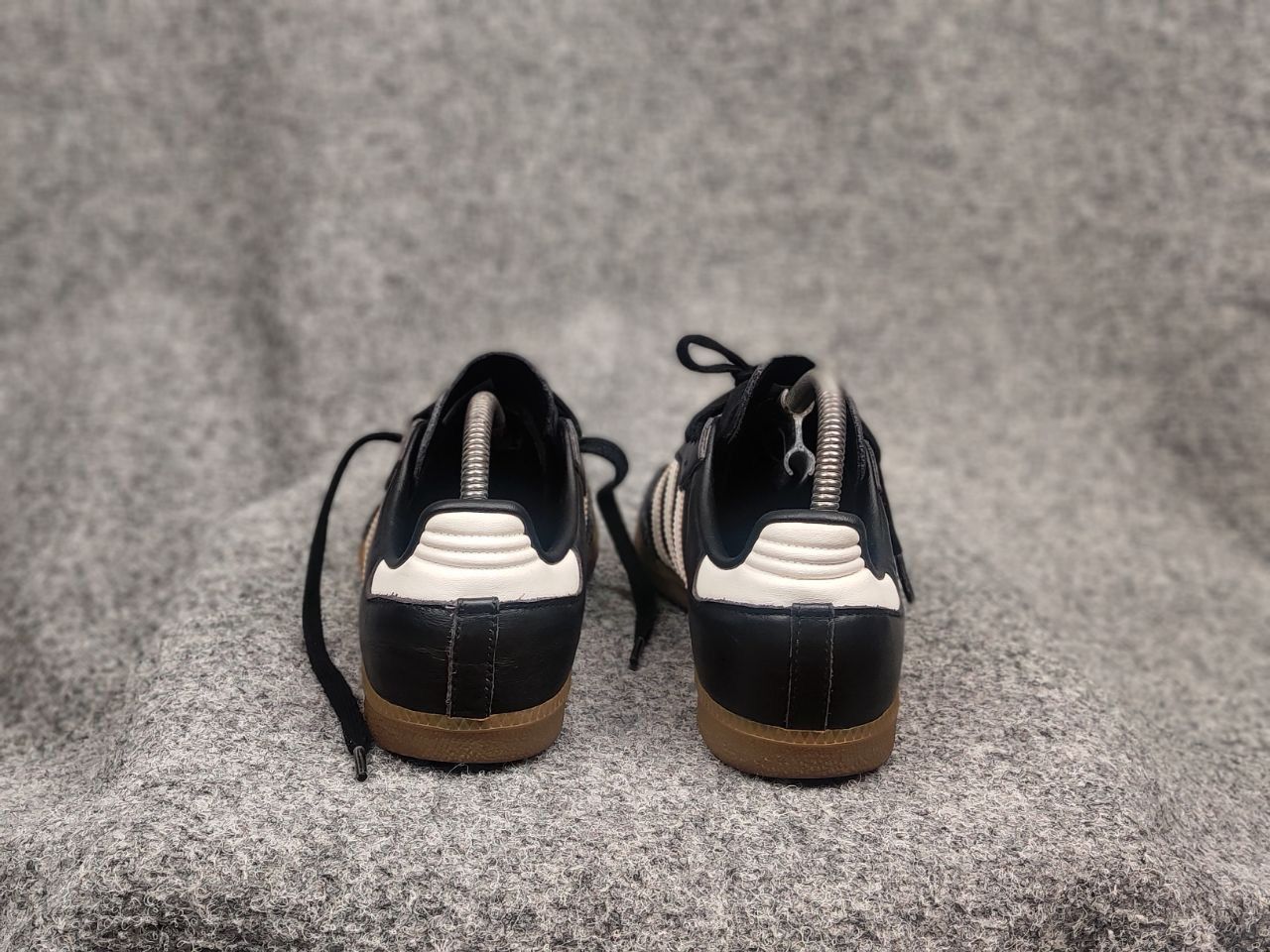 Adidas Vintage Adidas Samba Classic Logo Leather sneakers Shoes Y2K Size US 6 / EU 39 - 12 Thumbnail