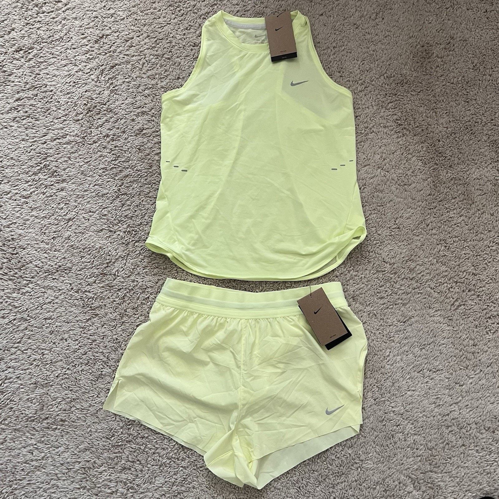 Nike Nike Swift Running Tank Top & Short Set Women's Small NWT Size S / US 4 / IT 40 - 3 Thumbnail