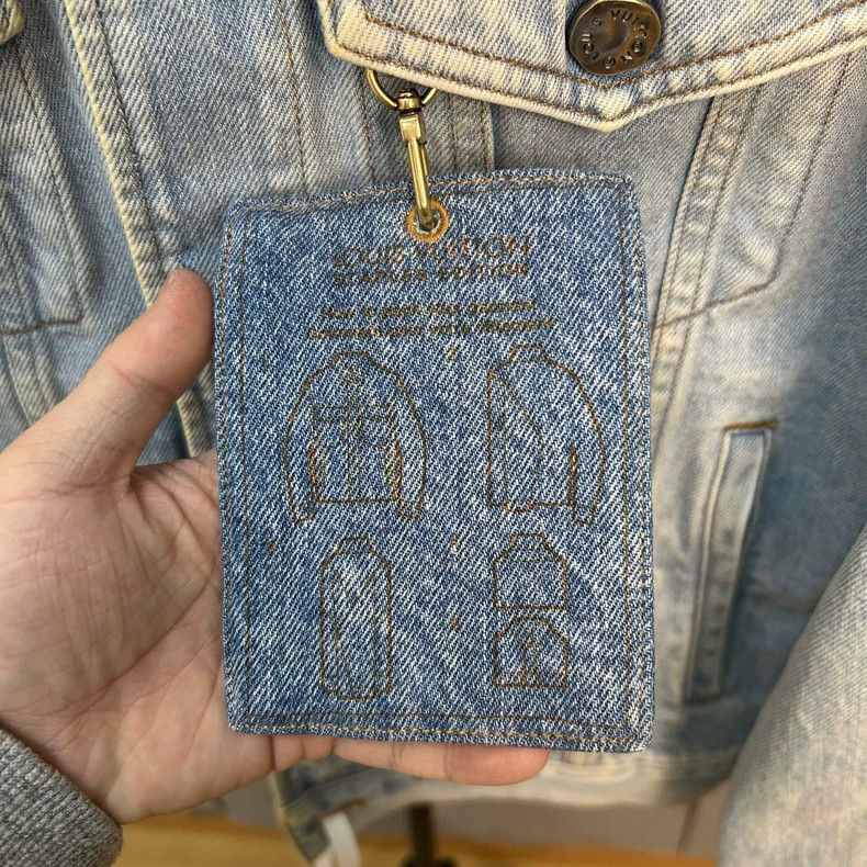 Louis Vuitton Louis Vuitton Blue listed denim jacket Size US S / EU 44-46 / 1 - 5 Thumbnail