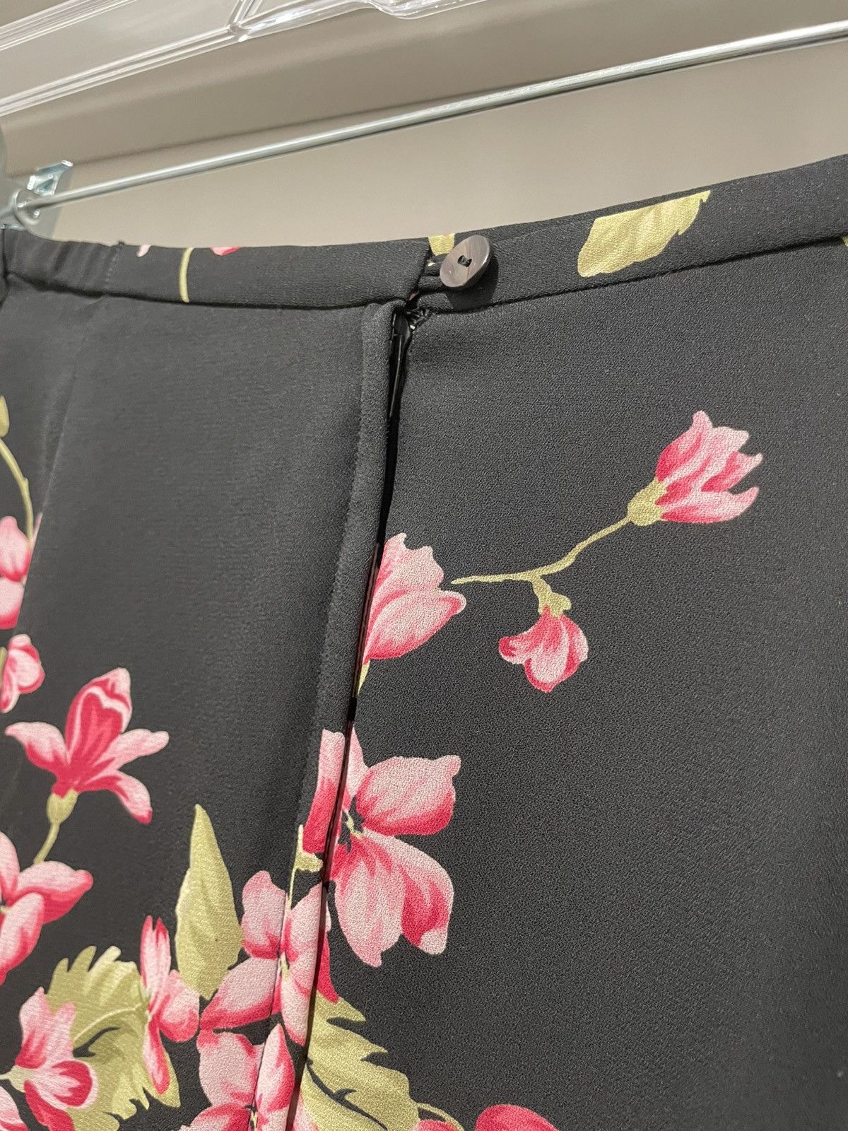 Vintage VTG 90s Y2K First Issue Liz Claiborne Black & Pink Skirt Size 34" / US 12 / IT 48 - 8 Thumbnail