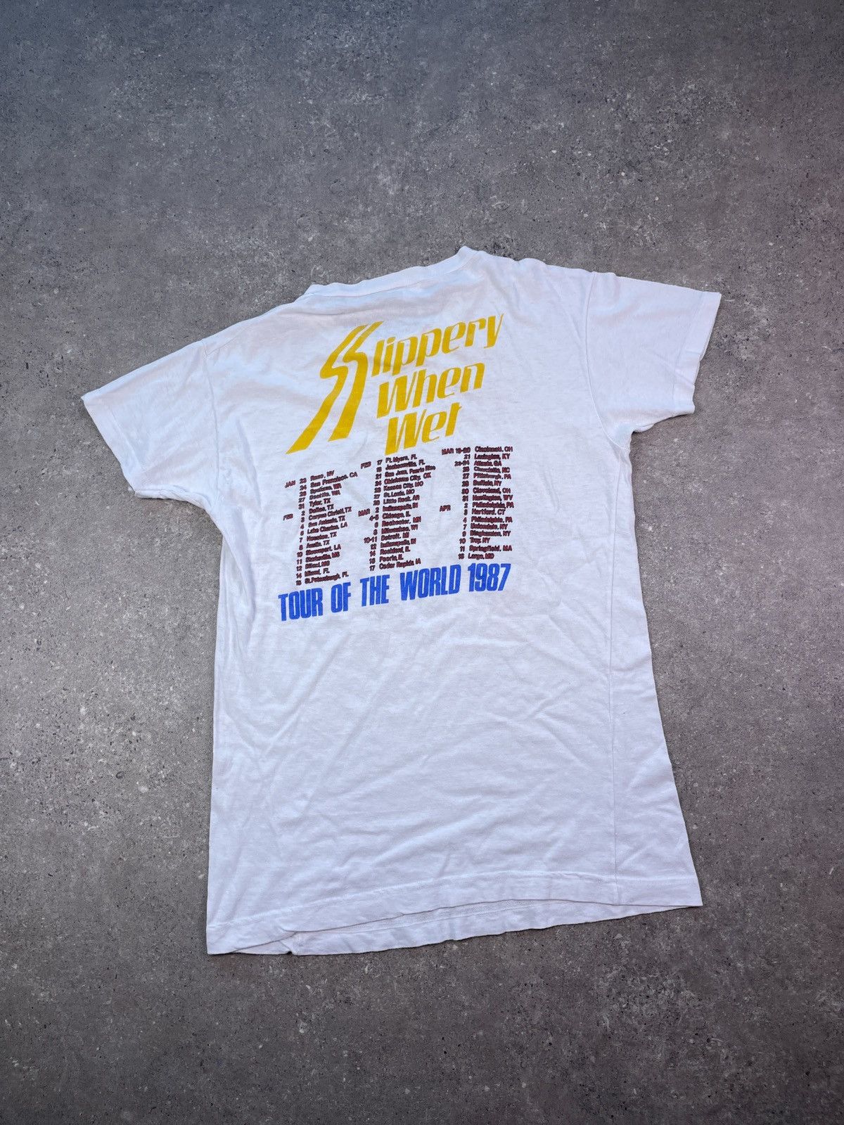 Band Tees Bon Jovi Slippery when wet 87 world tour tee Size US XL / EU 56 / 4 - 2 Thumbnail
