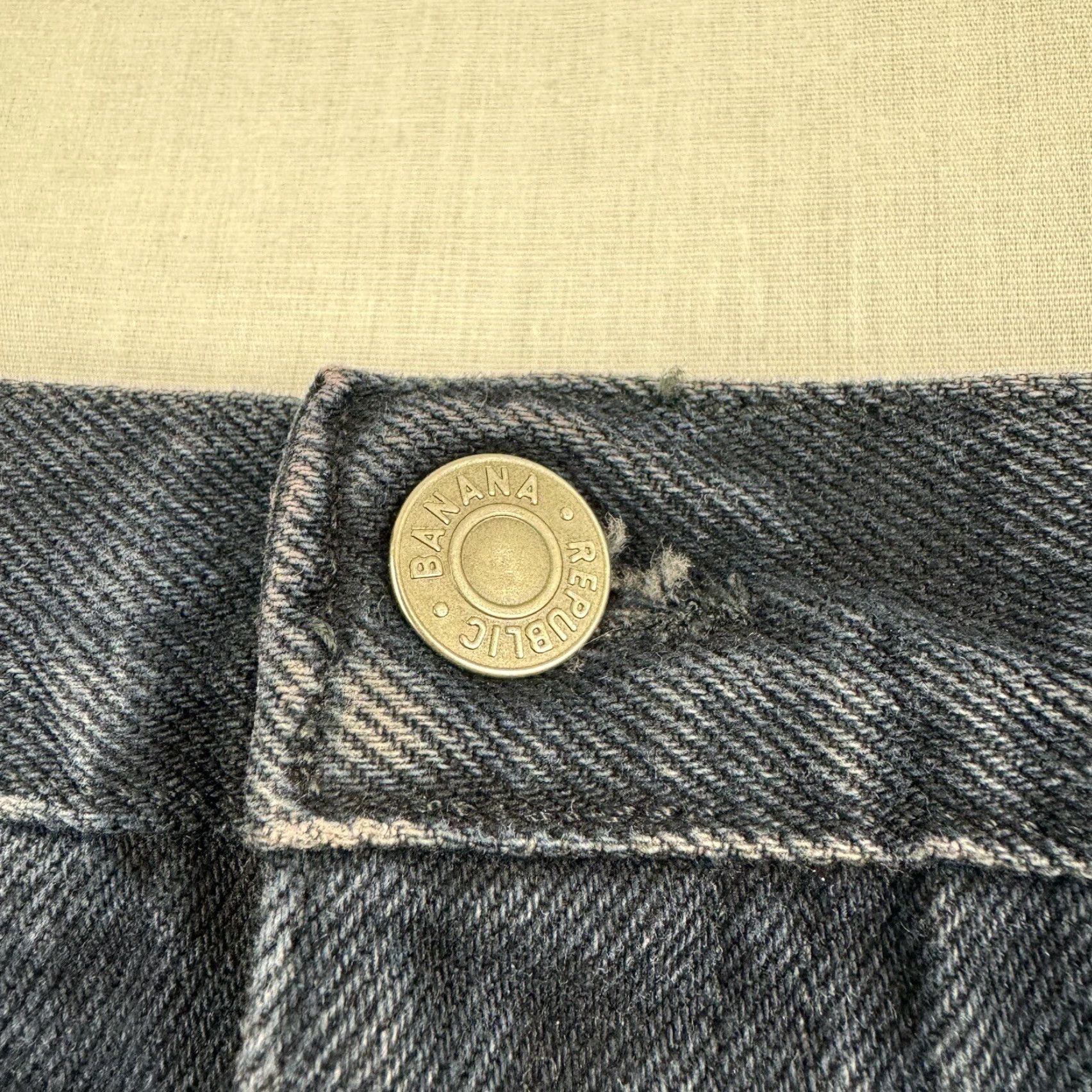 Banana Republic VINTAGE Banana Republic Skirt Womens 12 Black Midi Denim Cotton 90s 90s Punk America Skirt Womens Size 34" / US 12 / IT 48 - 3 Thumbnail