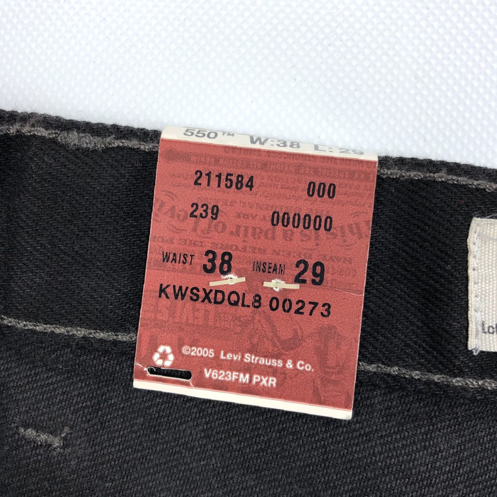 Levi's VINTAGE Levi's 550 Relaxed Fit Jeans Black 38x29 Mens NWT Modern Classic 5-Pocket Denim Blue? Size US 38 / EU 54 - 7 Thumbnail
