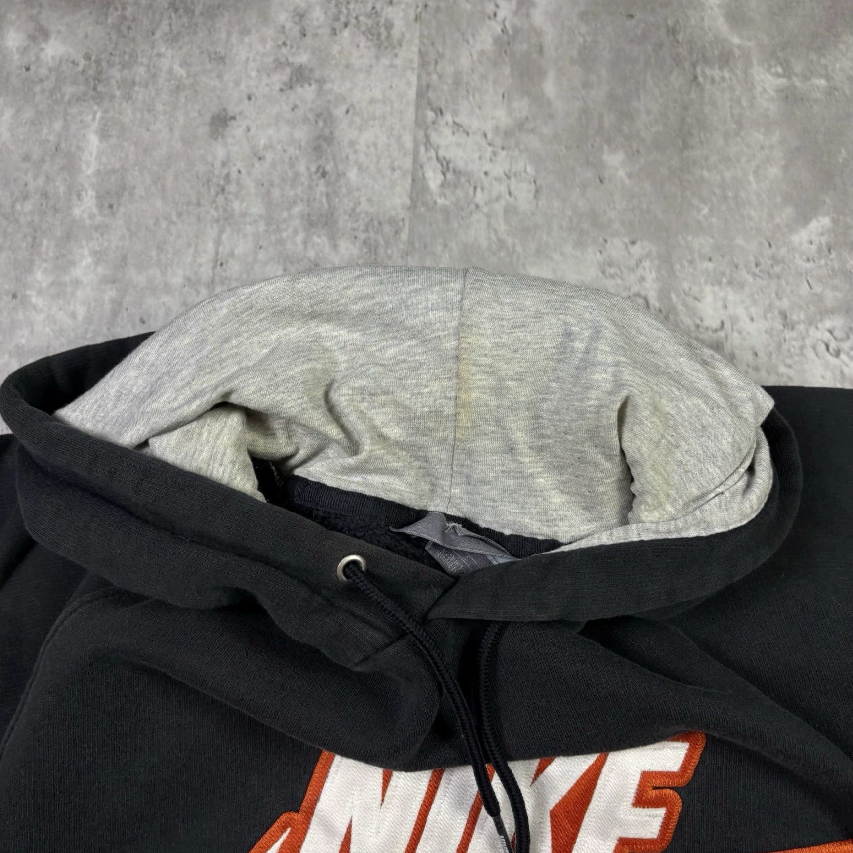 Nike VINTAGE Nike Hoodie Embroidered Swoosh Logo Black Pullover Adult Large L 90s 2000s Size US L / EU 52-54 / 3 - 8 Thumbnail