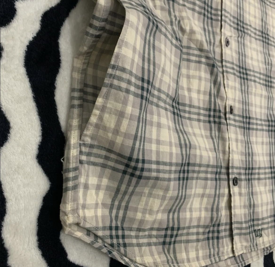 Undercover Uniqlo x Undercover Short Sleeve Shirt Size US S / EU 44-46 / 1 - 3 Thumbnail