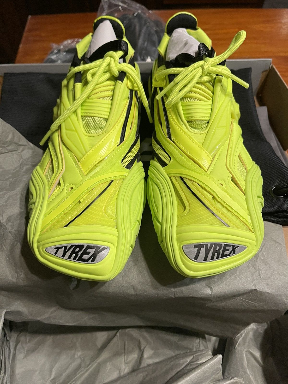 Balenciaga Balenciaga Tyrex lime green/yellow size 37 (7US) Size US 7 / EU 40 - 3 Thumbnail
