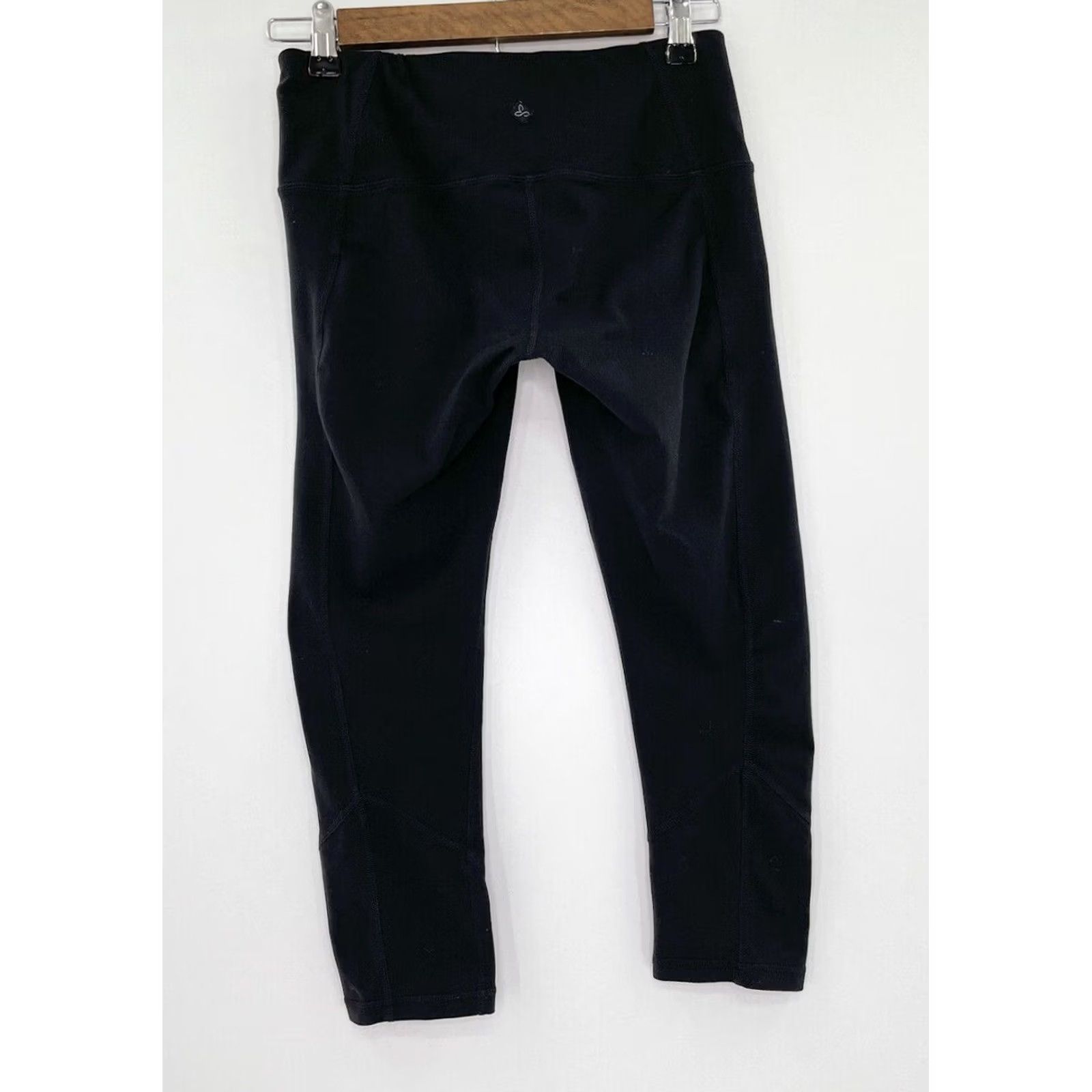 Prana PrAna Cropped Leggings Mid Rise Black Fitted Active Womens Small S Skin ny? Size 28" / US 6 / IT 42 - 2 Thumbnail