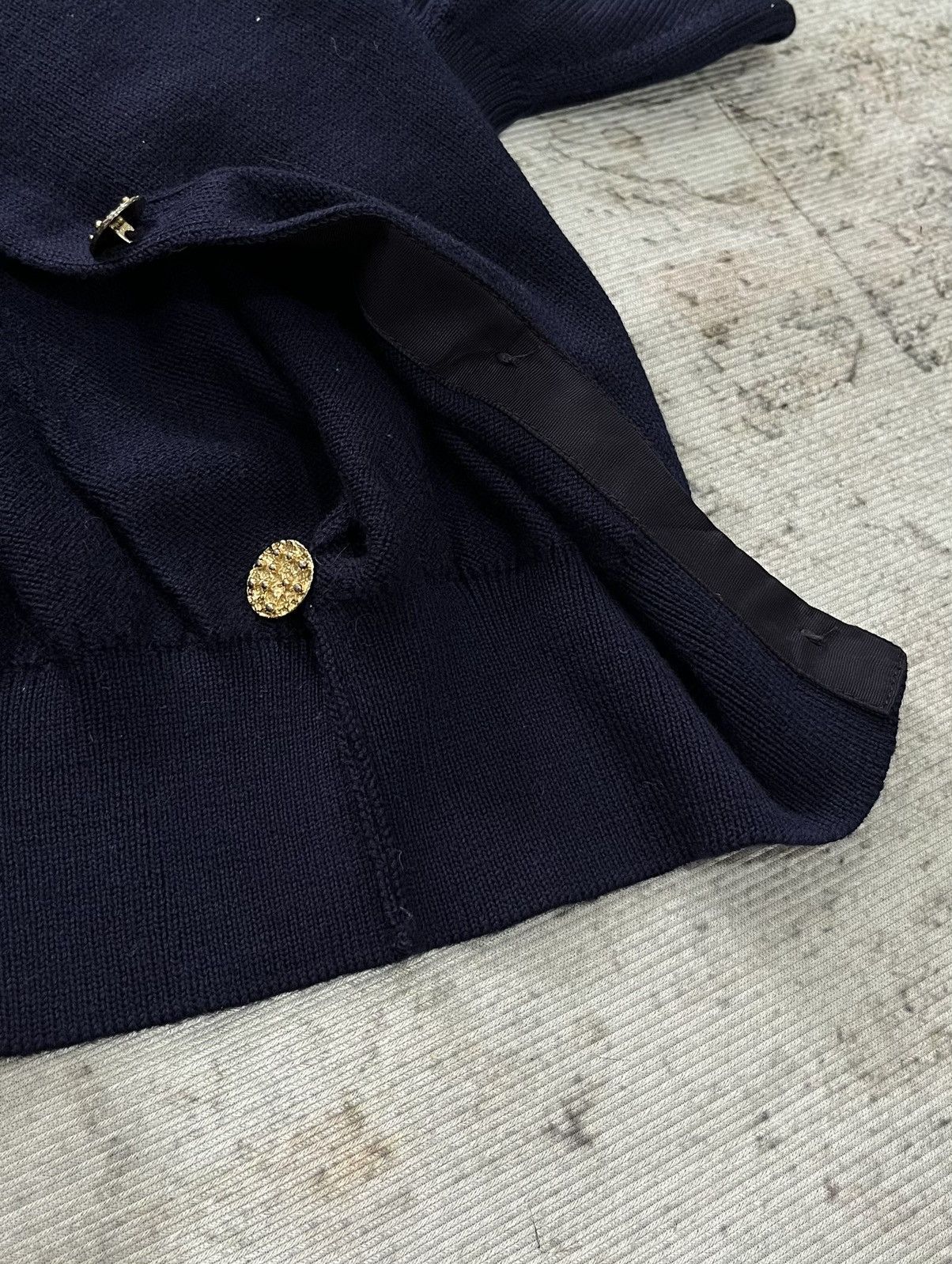 Burberry Burberrys Iron Gold Buttons Merino 2000 100% Pure New Wool Size M / US 6-8 / IT 42-44 - 5 Thumbnail