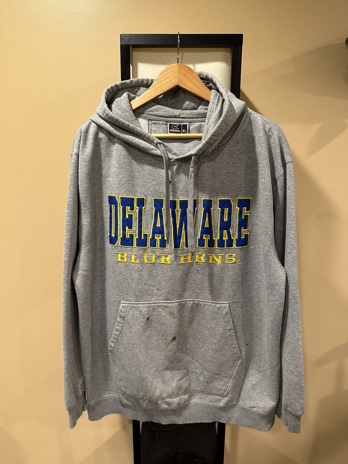 NCAA × Vintage Vintage Delaware Blue Hens Heather Grey College Hoodie Size US XL / EU 56 / 4 - 1 Thumbnail
