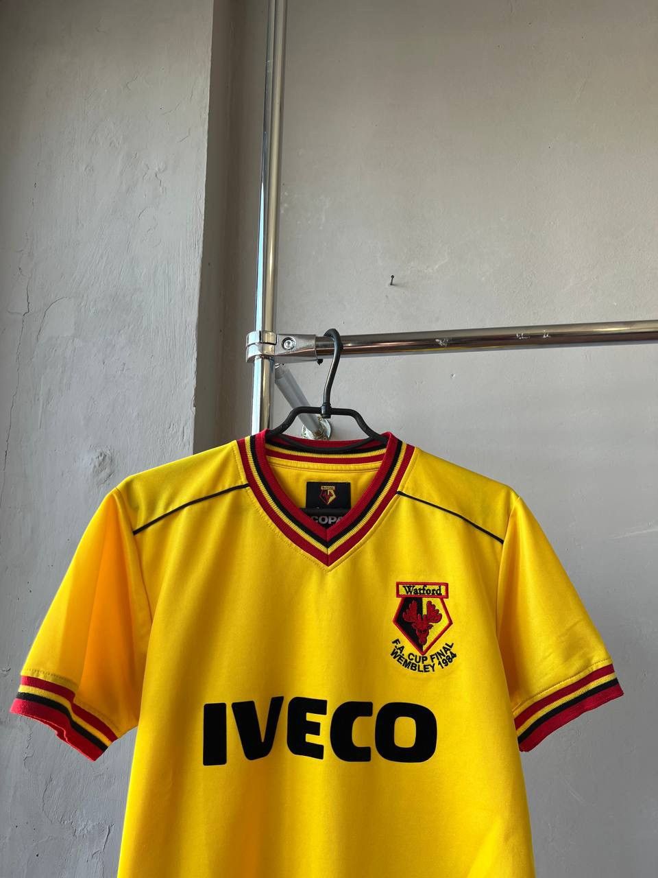 Sports Specialties 1983/84 REMAKE WATFORD COPA HOME SOCCER FOOTBALL JERSEY SZ S Size US S / EU 44-46 / 1 - 3 Thumbnail