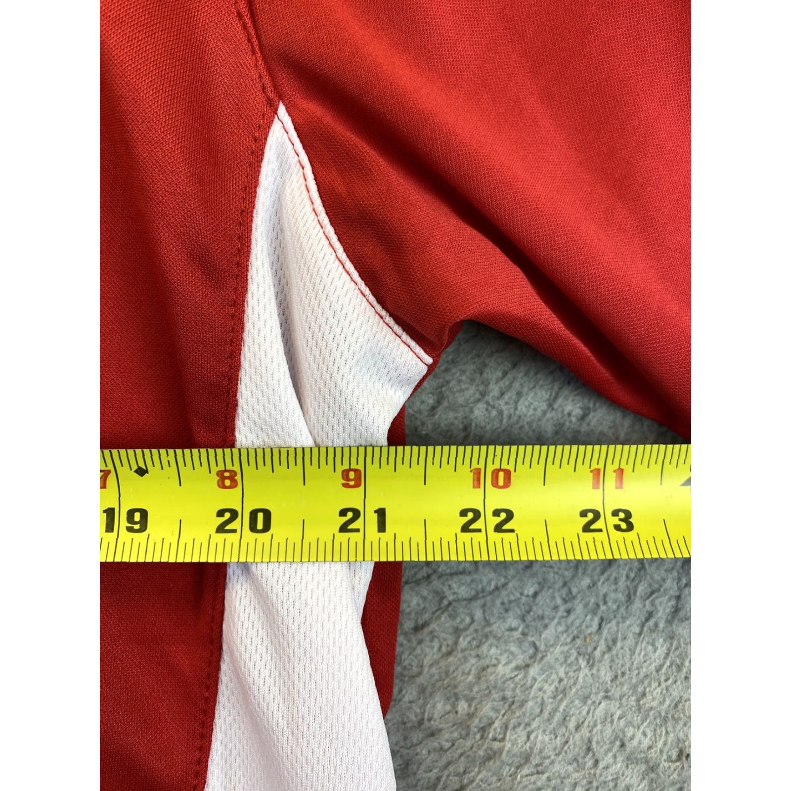 Vintage Manchester United Official red white football shirt - size L / 93-56 Size US L / EU 52-54 / 3 - 5 Thumbnail