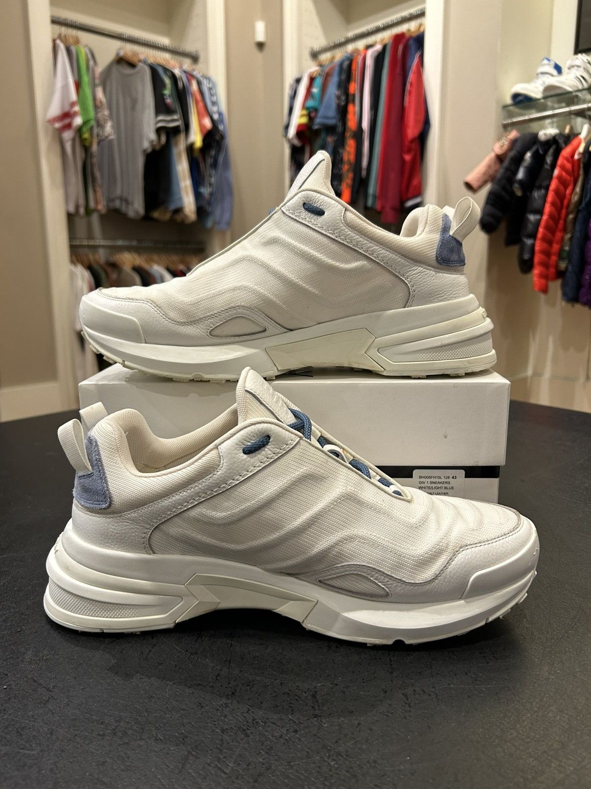 Givenchy Givenchy Giv 1 Light Runner Sneaker Size US 10 / EU 43 - 2 Thumbnail