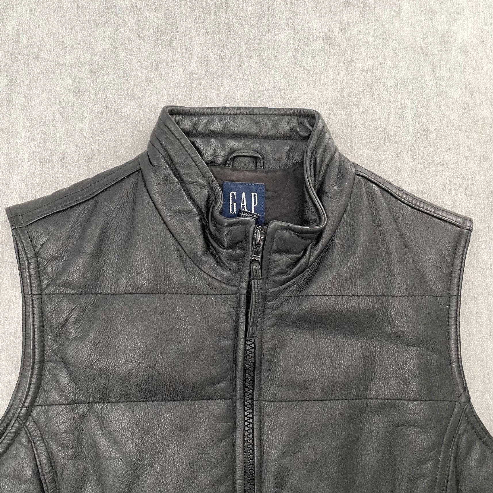 Gap VINTAGE Gap Leather Vest Womens XS Black Solid 90s Sleeveless Short Zip Pockets Ladies Size XS / US 0-2 / IT 36-38 - 3 Thumbnail
