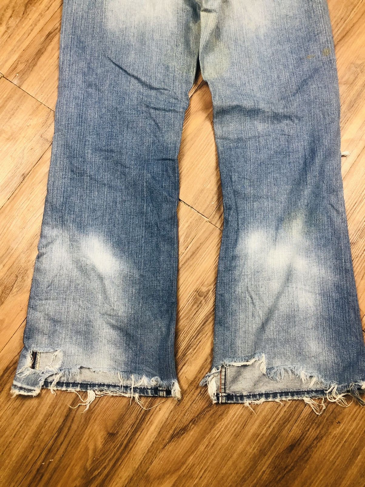 Old Navy Old Navy Bootcut Distress Jeans (36) Size US 30 / EU 46 - 15 Thumbnail