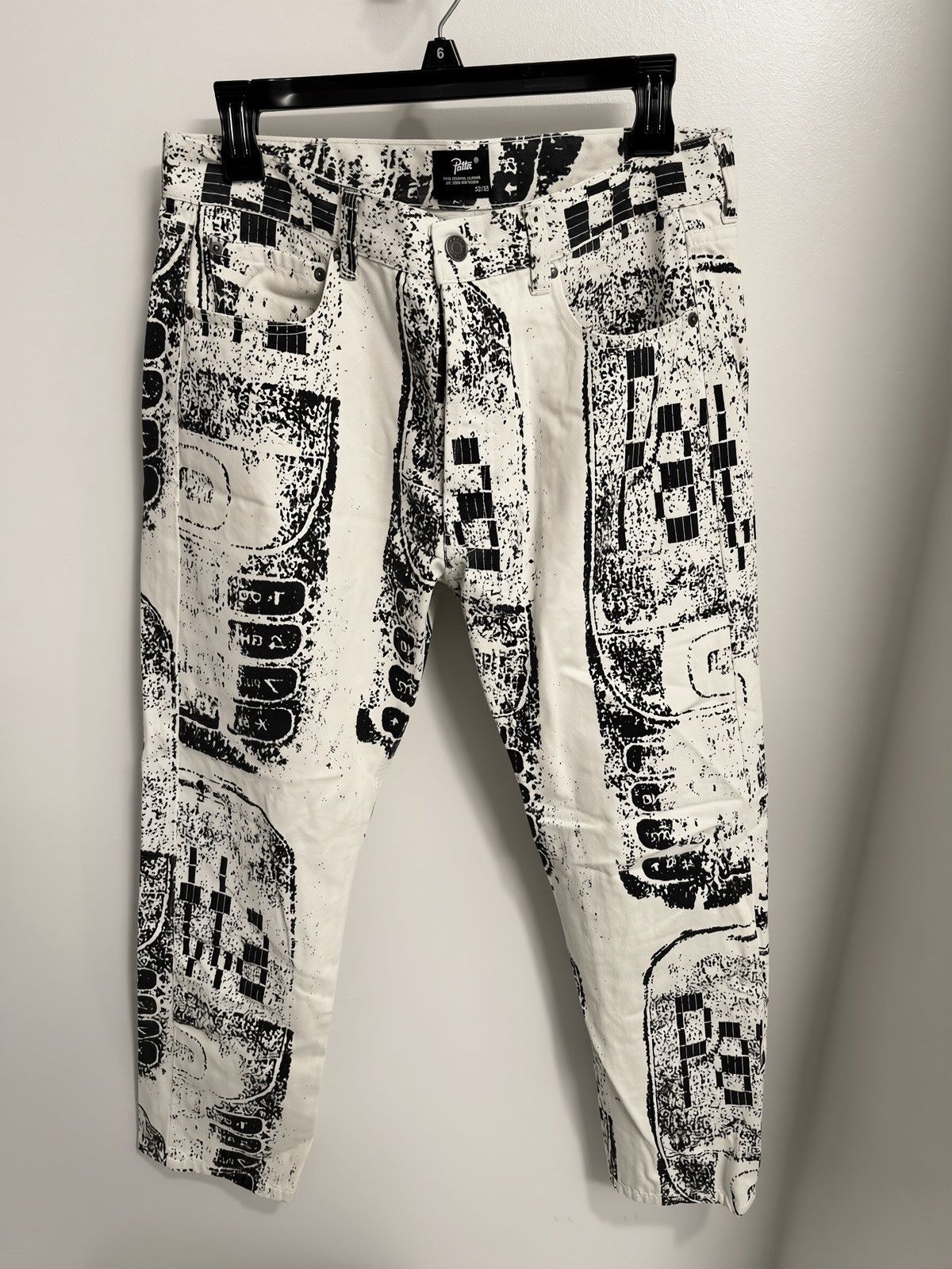 Patta Patta Black White Allover Print Denim Jeans 32/32 Size US 32 / EU 48 - 1 Thumbnail
