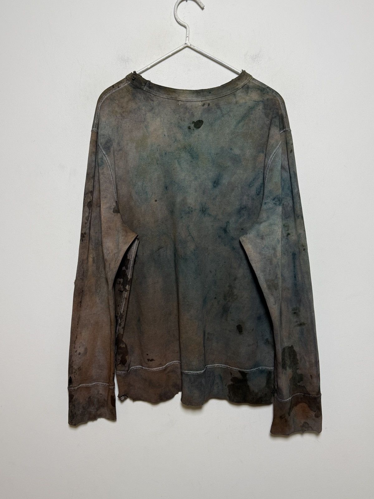 Acne Studios Heavily distressed Acne Studios crewneck erd Size US L / EU 52-54 / 3 - 10 Thumbnail