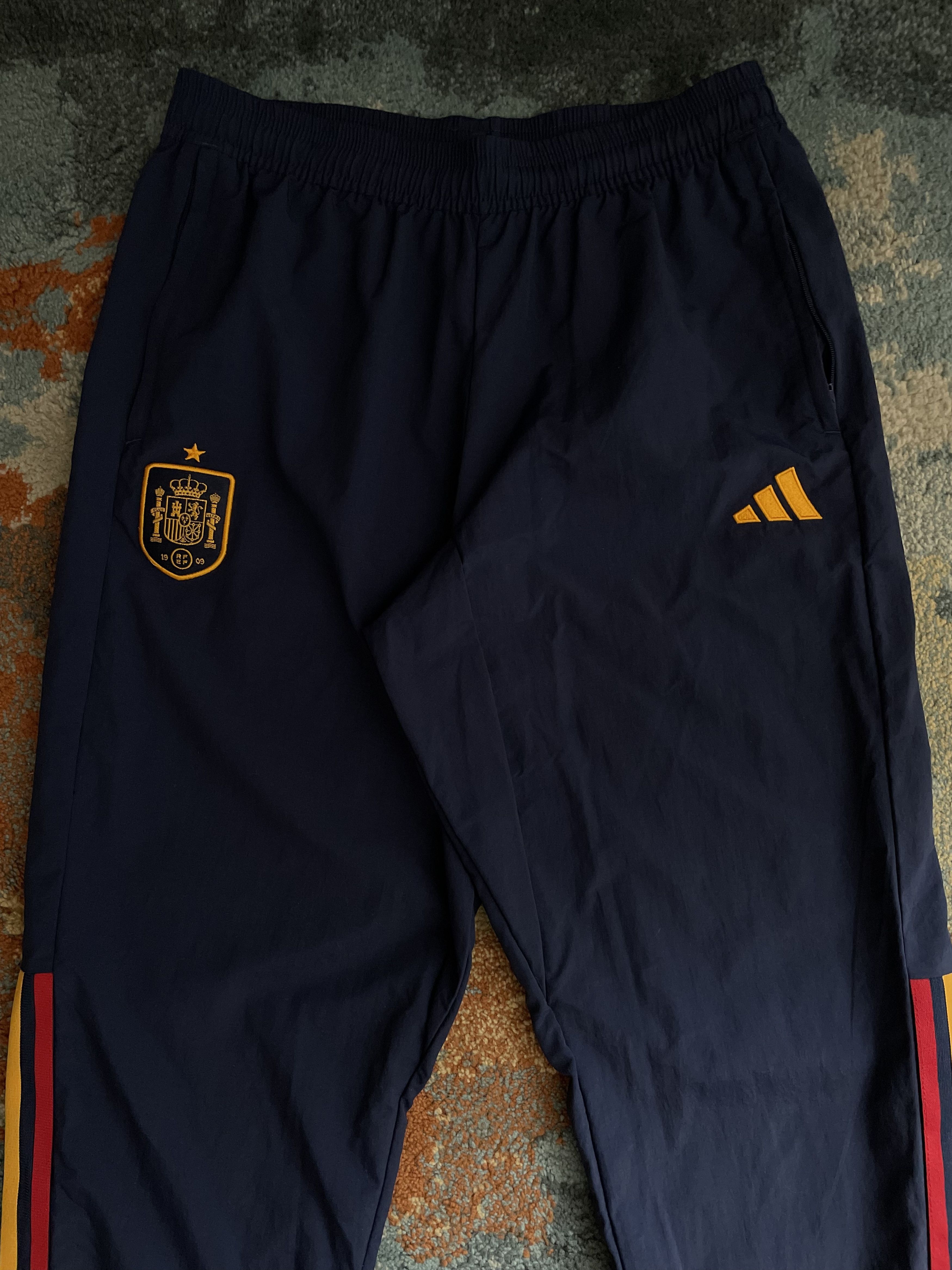 Adidas Adidas Spain National Team Track Pants Medium Size US 33 - 2 Thumbnail