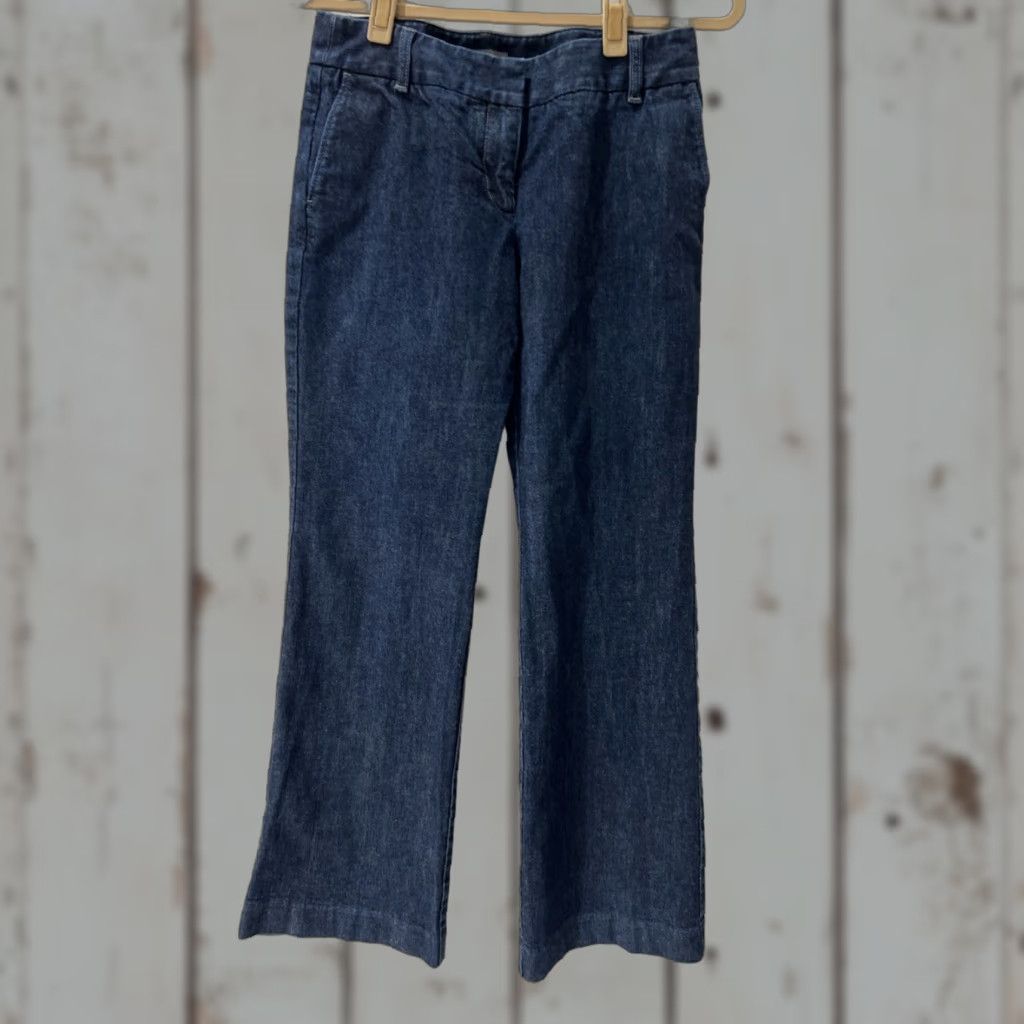 Ann Taylor Ann Taylor Loft Jeans Women's Size 6 Blue Denim Low Rise Pocket Straight 33 in Inseam Size 28" / US 6 / IT 42 - 1 Thumbnail