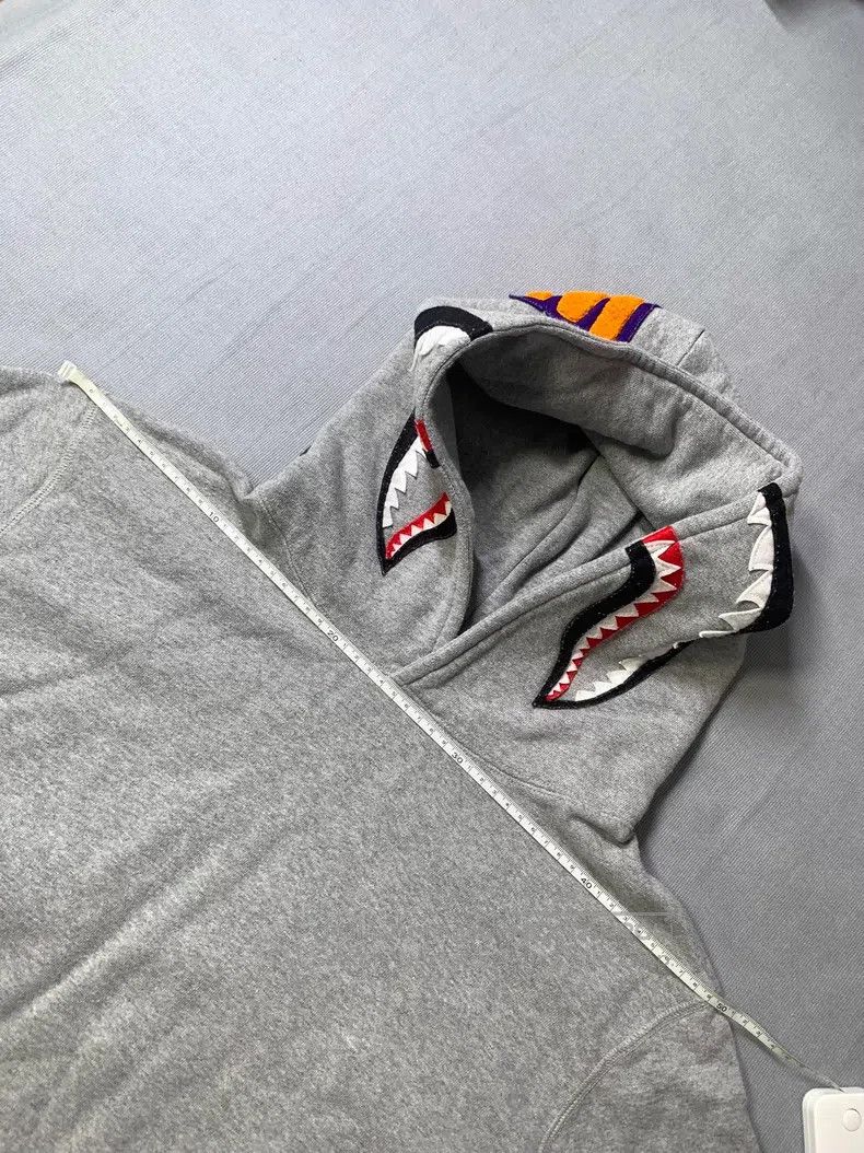 Bape BAPE Gray Shark Hooded Sweatshirt Size US L / EU 52-54 / 3 - 7 Thumbnail