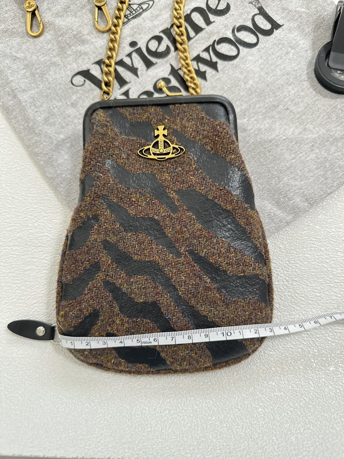 Vivienne Westwood NWOT Authentic Vivienne Westwood black in tiger chain purse Size ONE SIZE - 8 Thumbnail